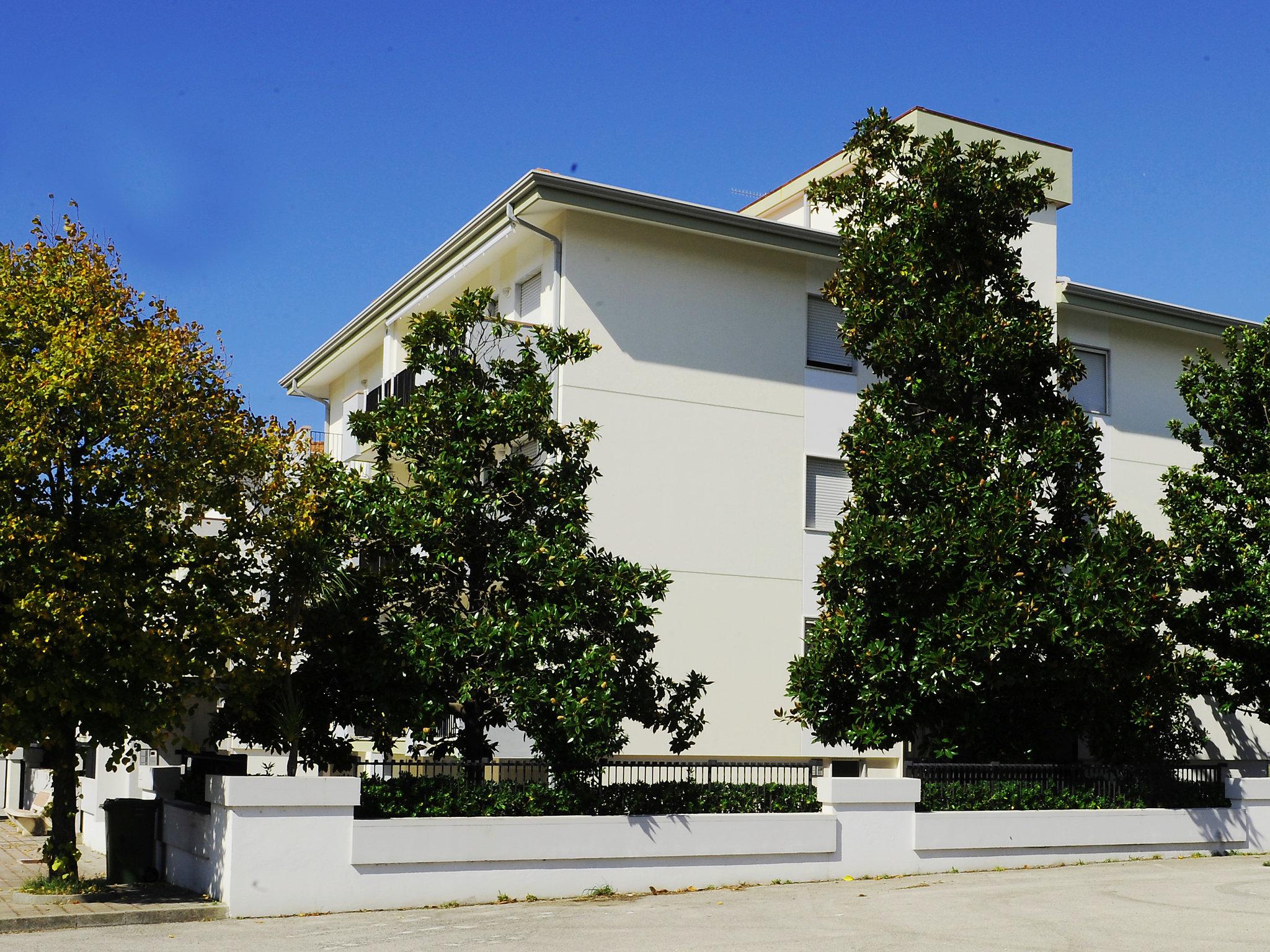 Foto 1 - Appartamento con 2 camere da letto a Capaccio Paestum con vista mare