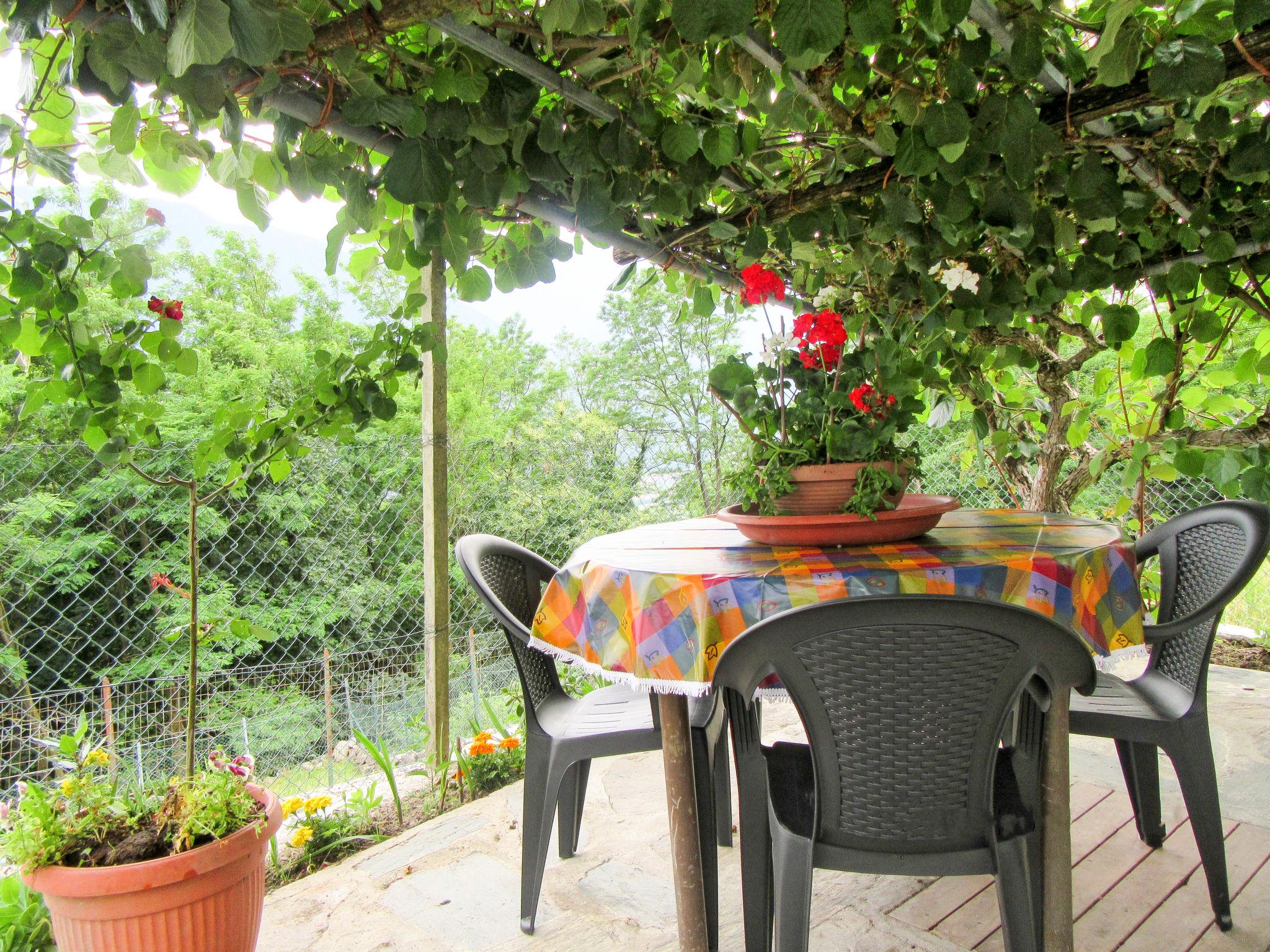 Photo 20 - Maison de 1 chambre à Cercino avec jardin et vues sur la montagne