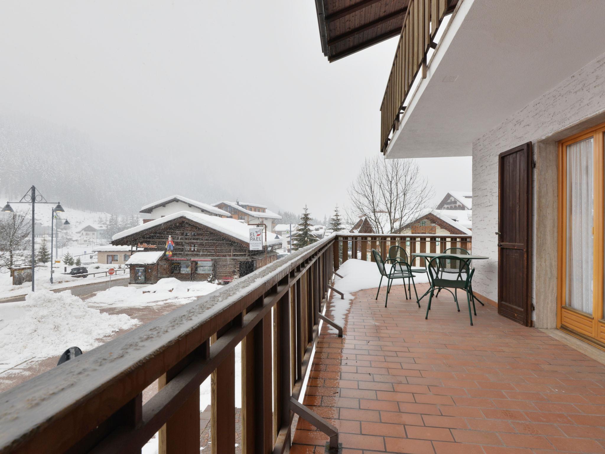 Photo 25 - Appartement de 3 chambres à Canazei avec terrasse et vues sur la montagne