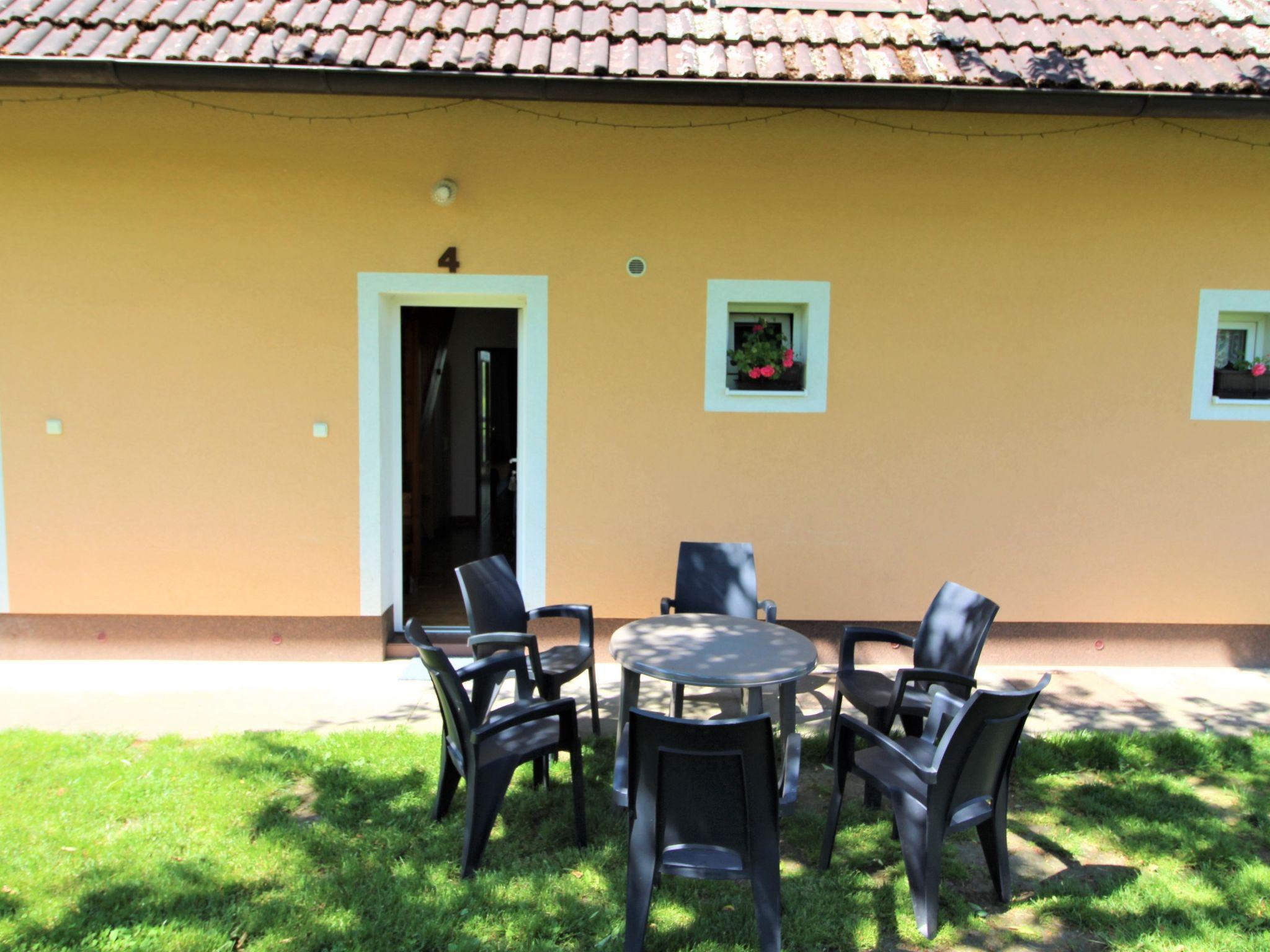 Foto 12 - Apartamento de 2 quartos em Rabyně com jardim