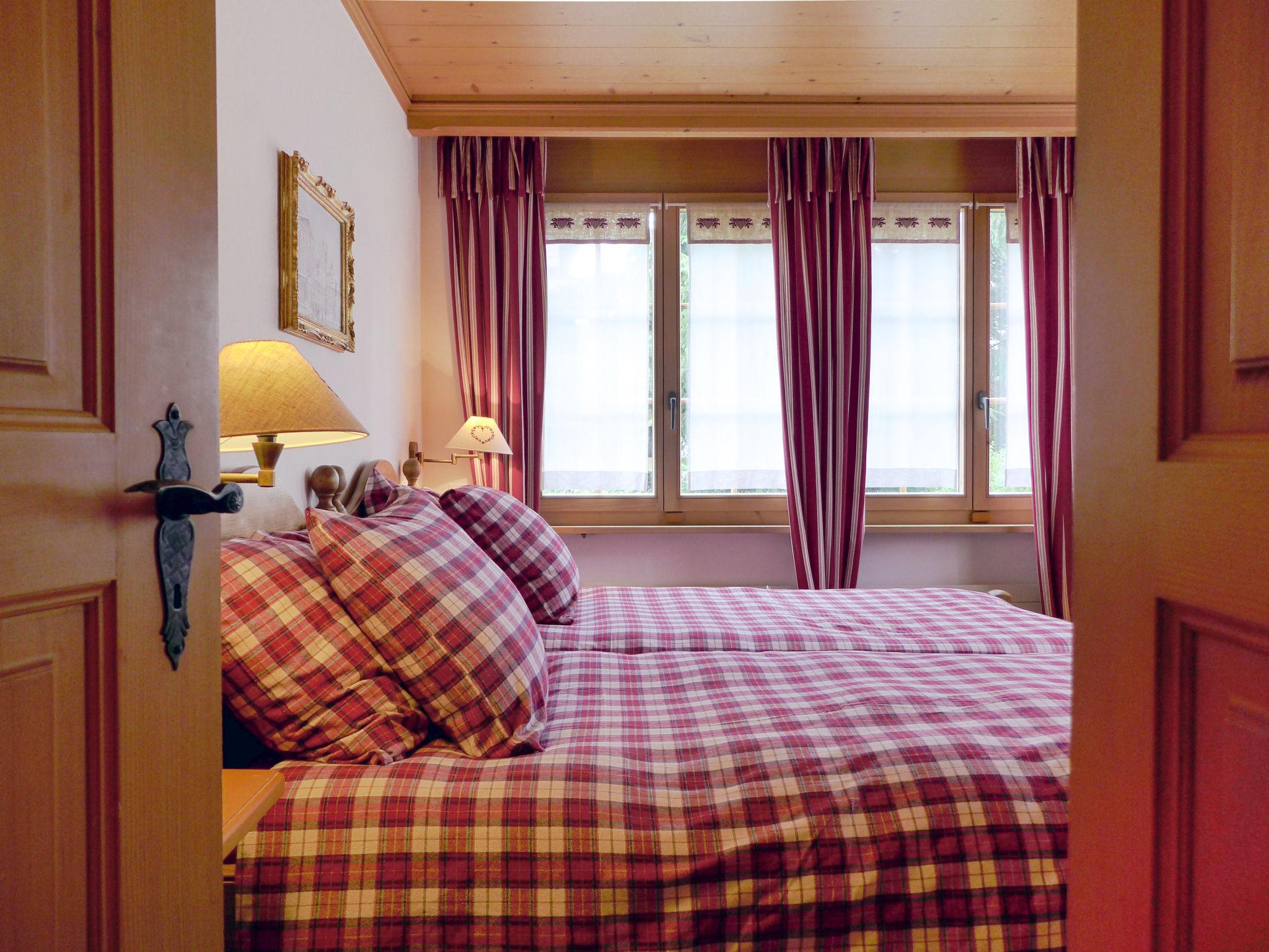 Photo 21 - 4 bedroom Apartment in Saanen with terrace and mountain view