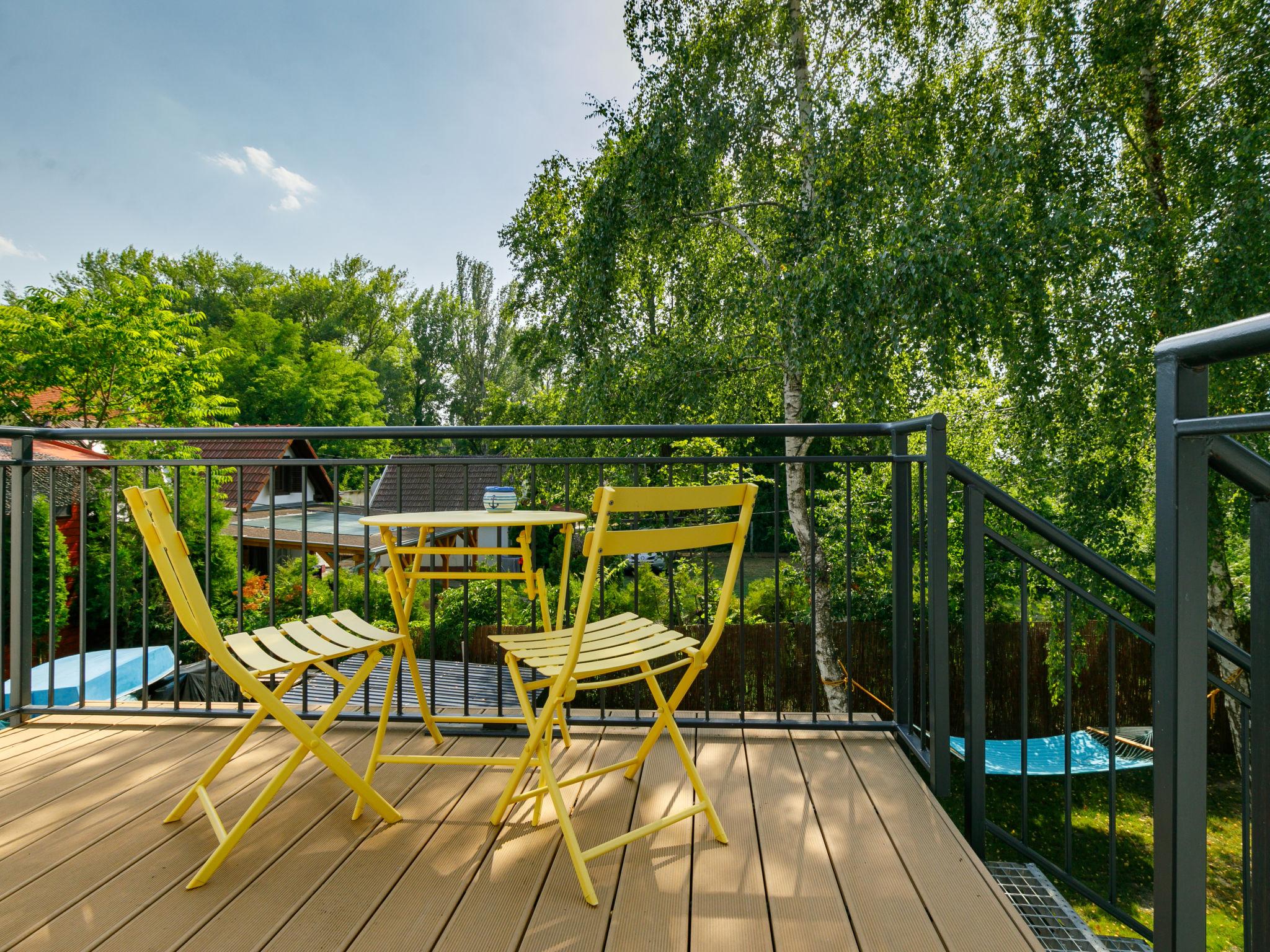 Photo 22 - Appartement de 2 chambres à Balatonszárszó avec jardin et terrasse