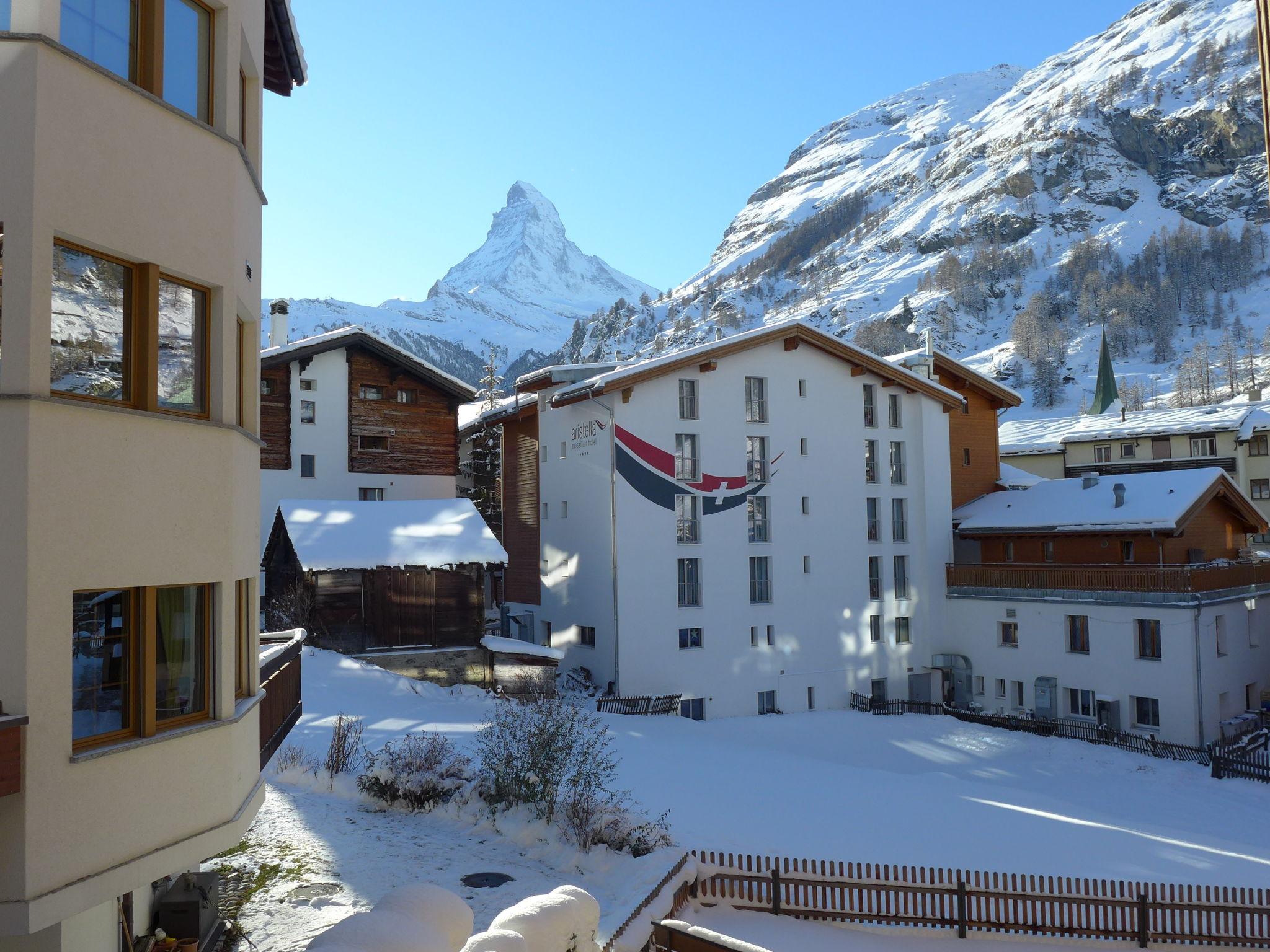 Foto 19 - Appartamento con 2 camere da letto a Zermatt