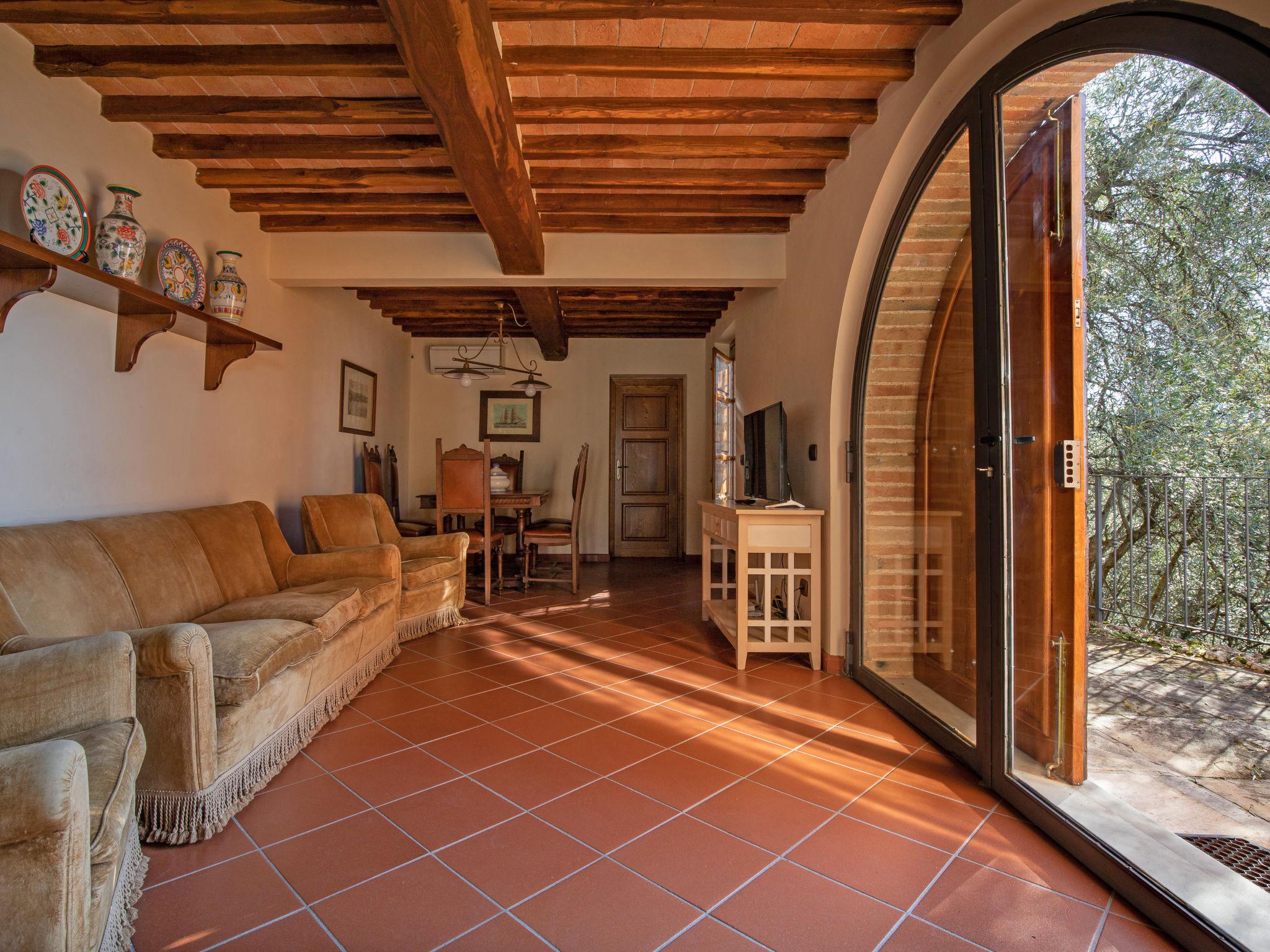 Photo 2 - Maison de 2 chambres à Camaiore avec jardin et vues à la mer