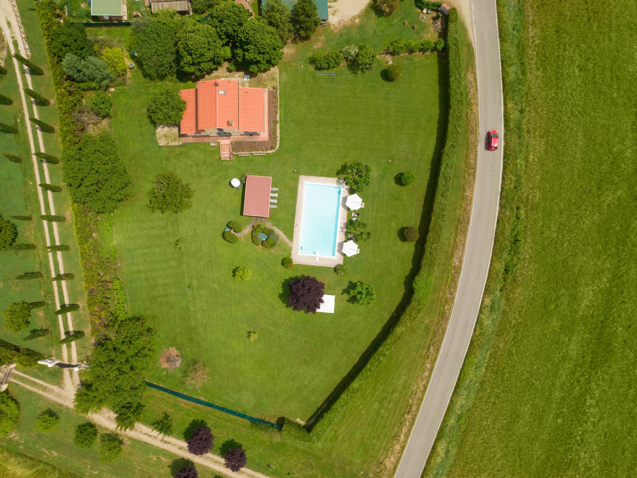 Foto 34 - Casa de 3 quartos em Terranuova Bracciolini com piscina e jardim