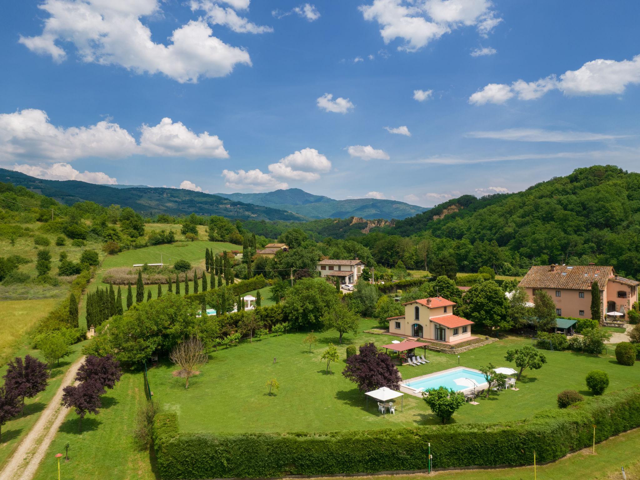 Photo 26 - Maison de 3 chambres à Terranuova Bracciolini avec piscine et jardin