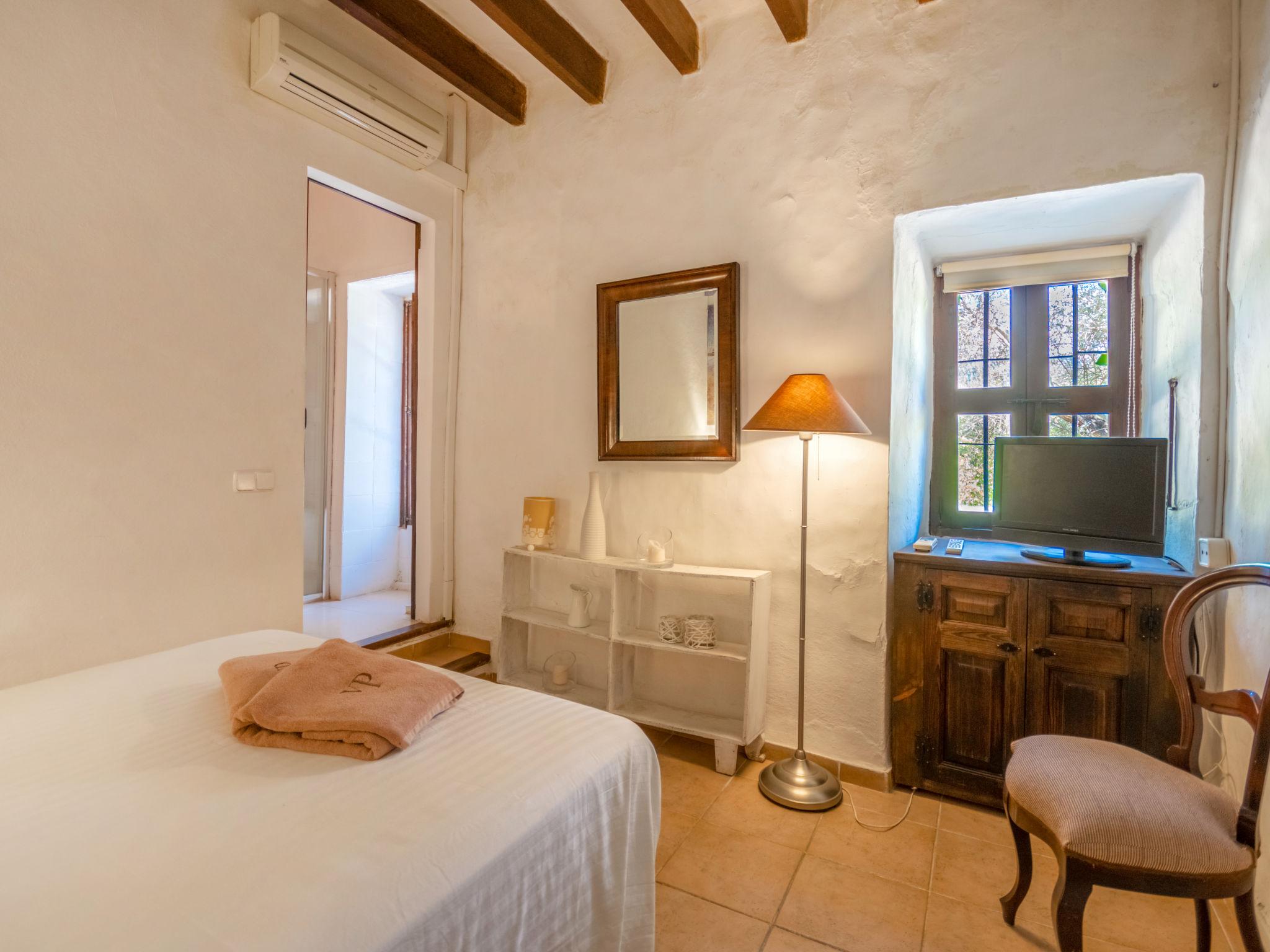Foto 27 - Casa con 6 camere da letto a Pollença con piscina privata e giardino