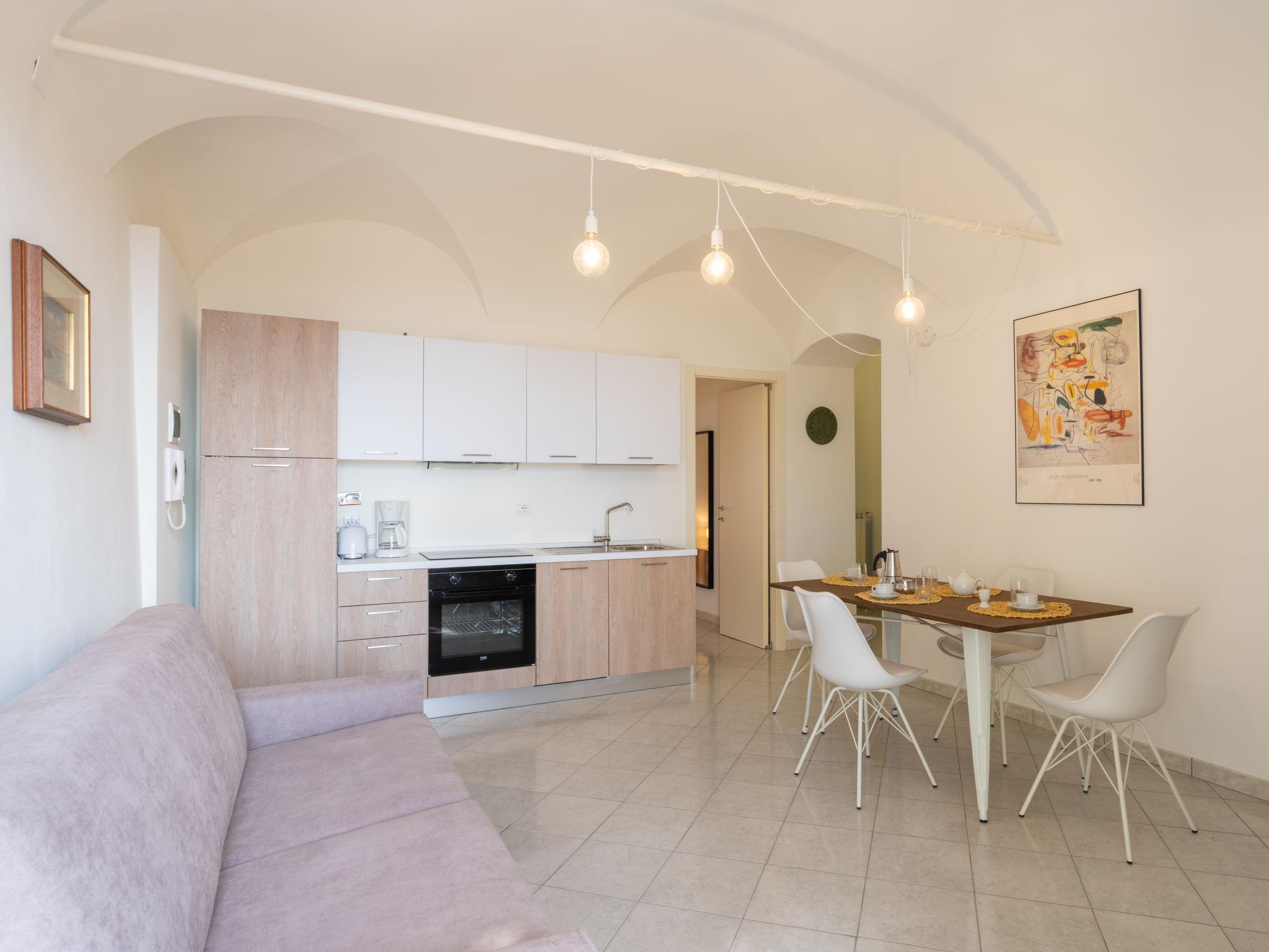 Foto 6 - Apartamento de 2 quartos em San Bartolomeo al Mare com vistas do mar
