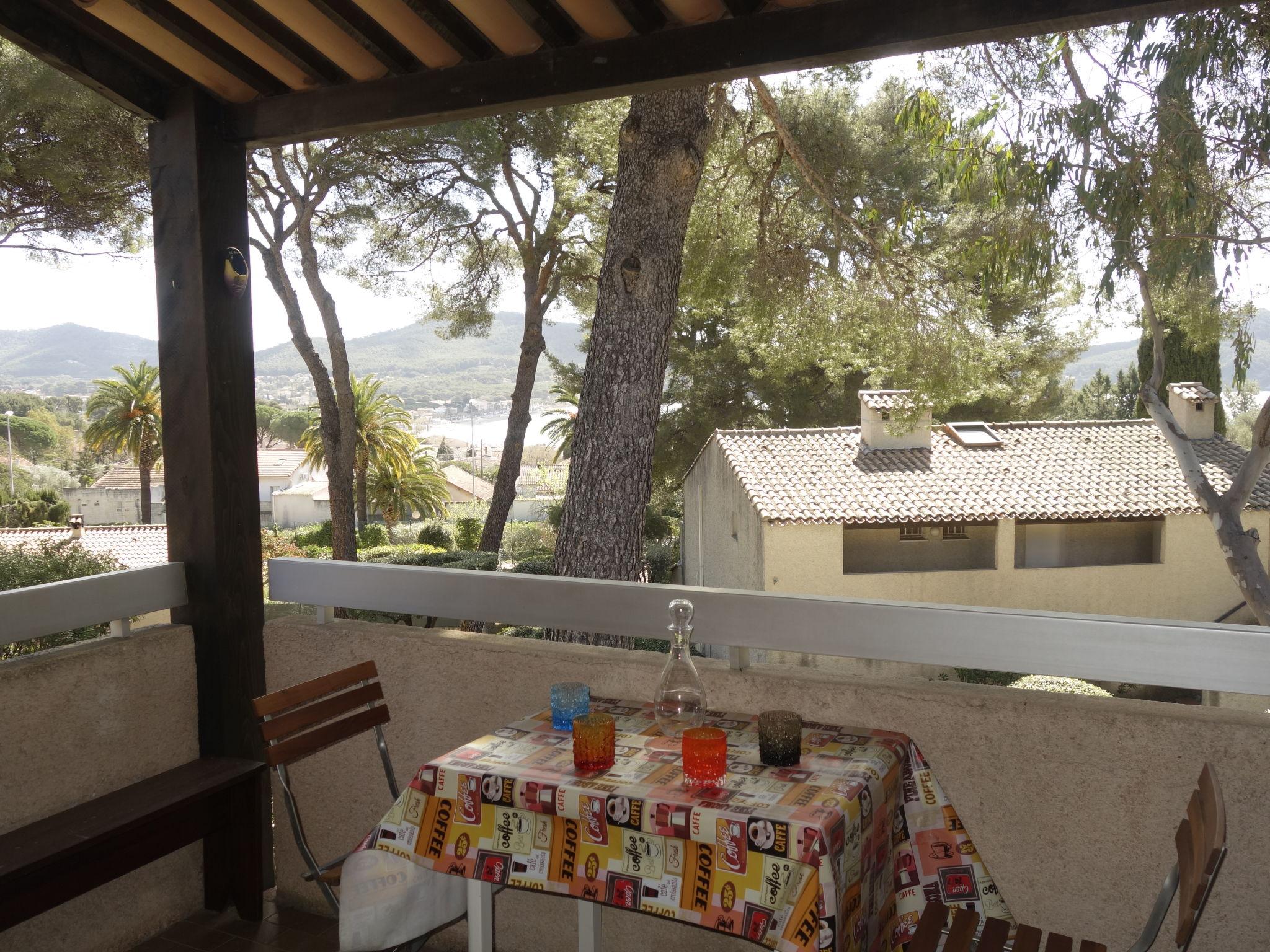 Foto 5 - Apartment in Saint-Cyr-sur-Mer mit terrasse und blick aufs meer