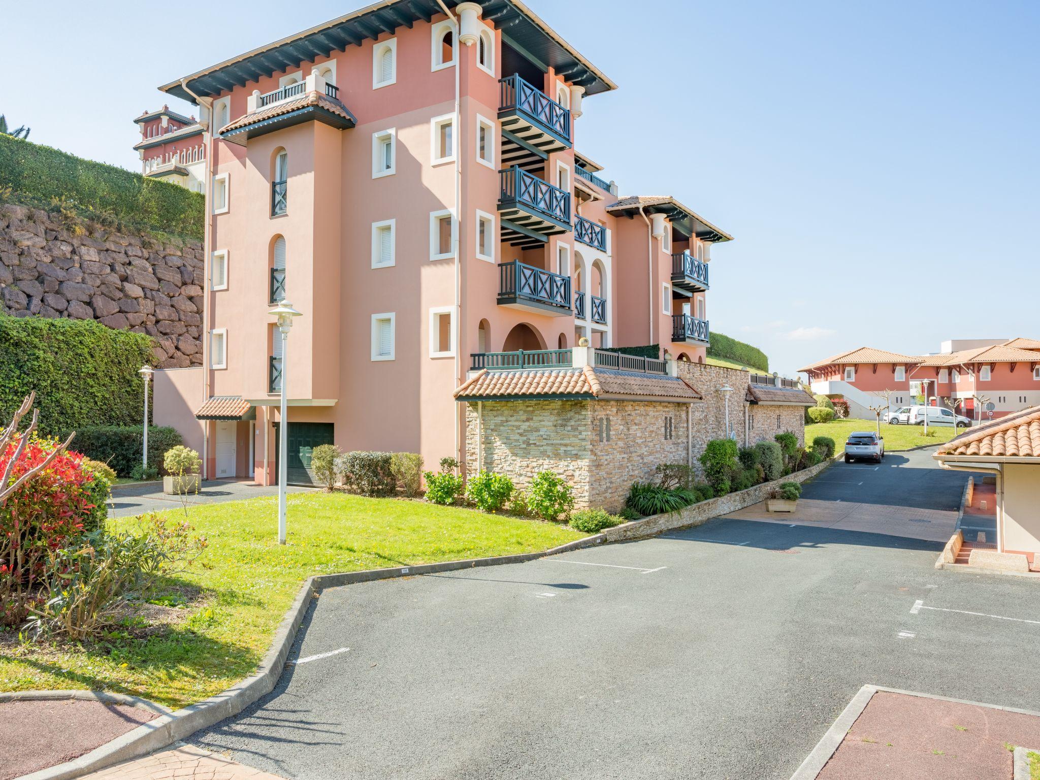 Foto 14 - Apartment mit 1 Schlafzimmer in Ciboure mit schwimmbad und blick aufs meer