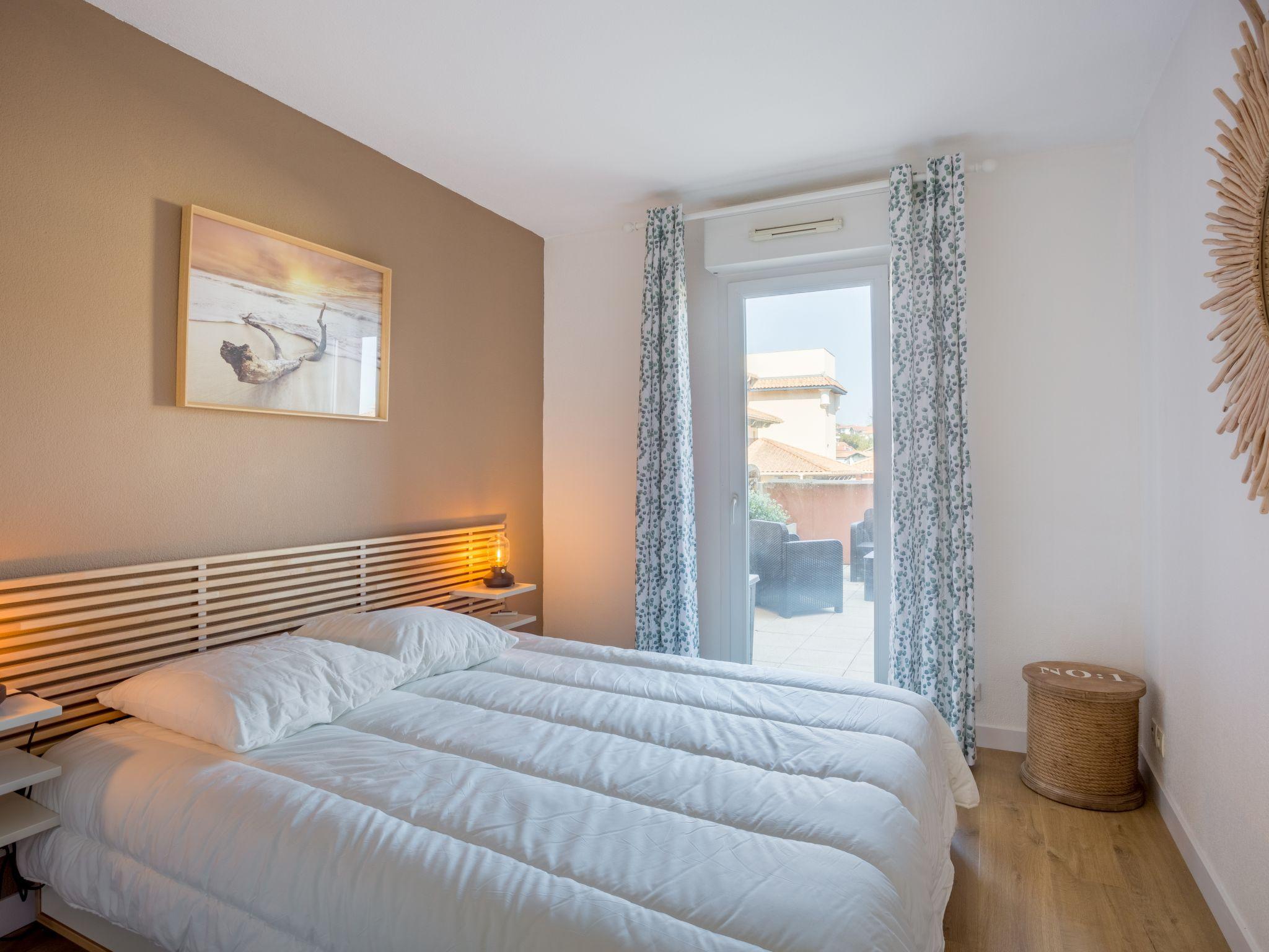 Foto 9 - Apartamento de 1 habitación en Ciboure con piscina y vistas al mar