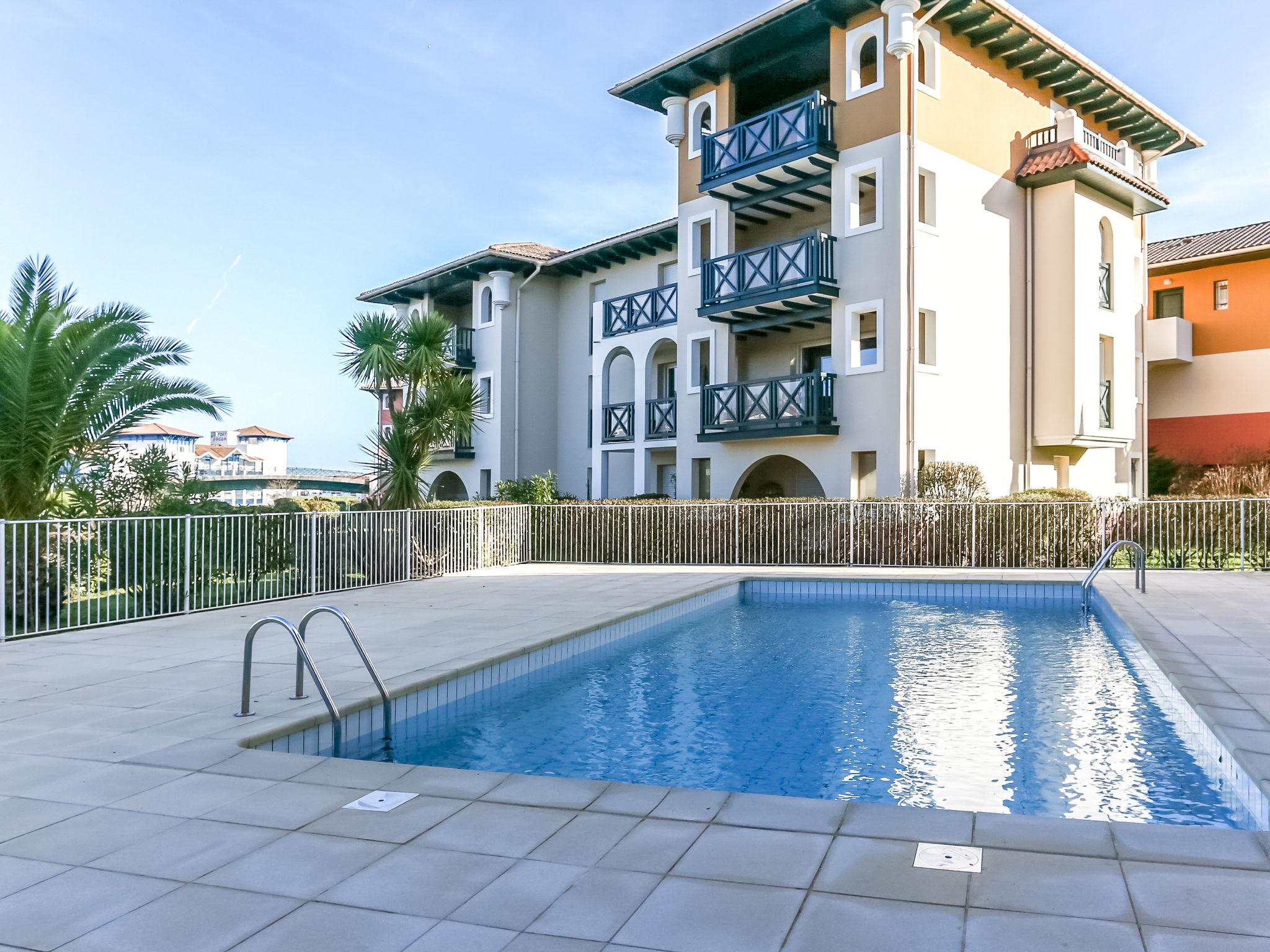 Foto 1 - Apartamento de 1 habitación en Ciboure con piscina y vistas al mar