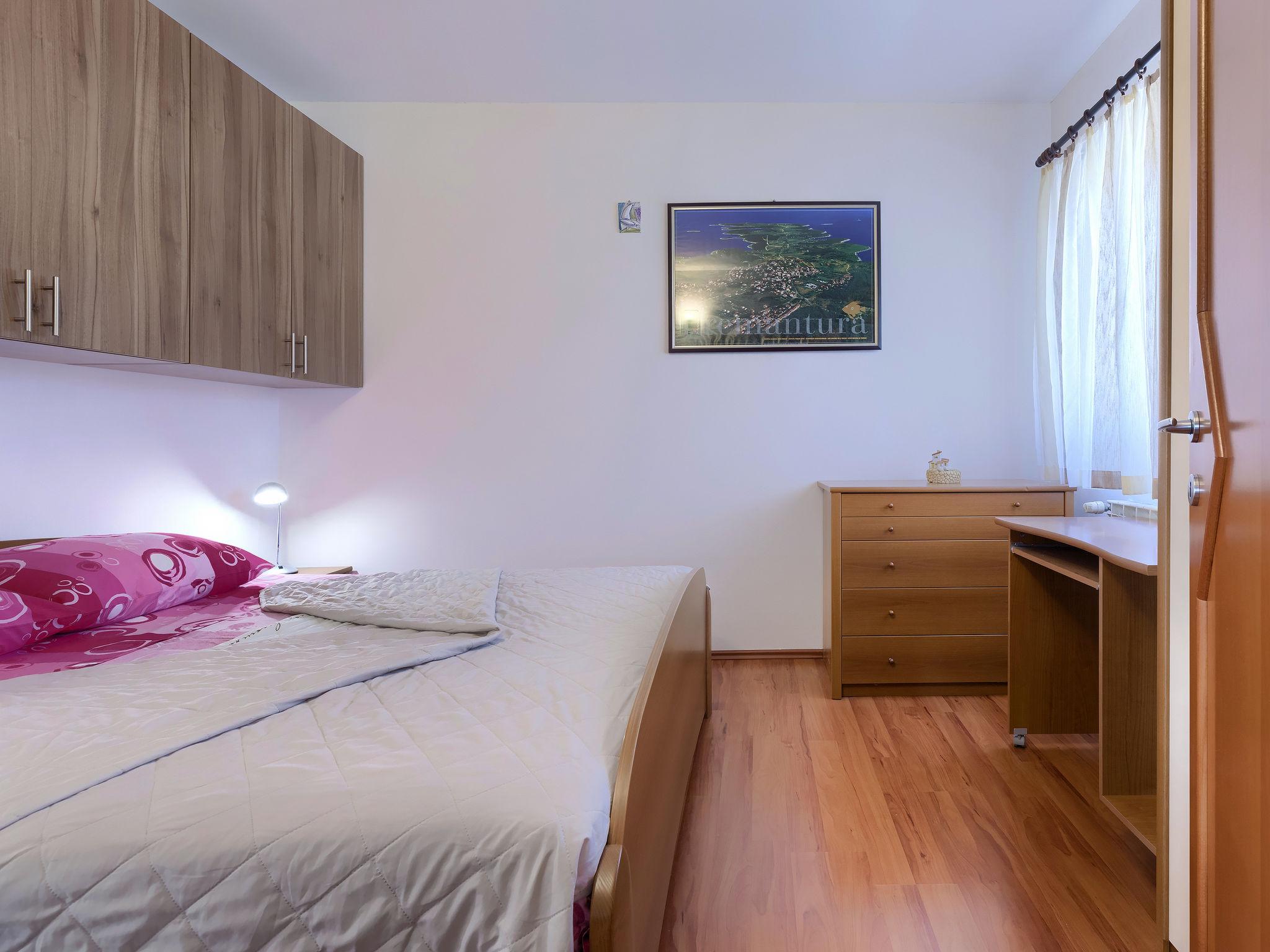 Foto 19 - Appartamento con 2 camere da letto a Medulin con terrazza e vasca idromassaggio