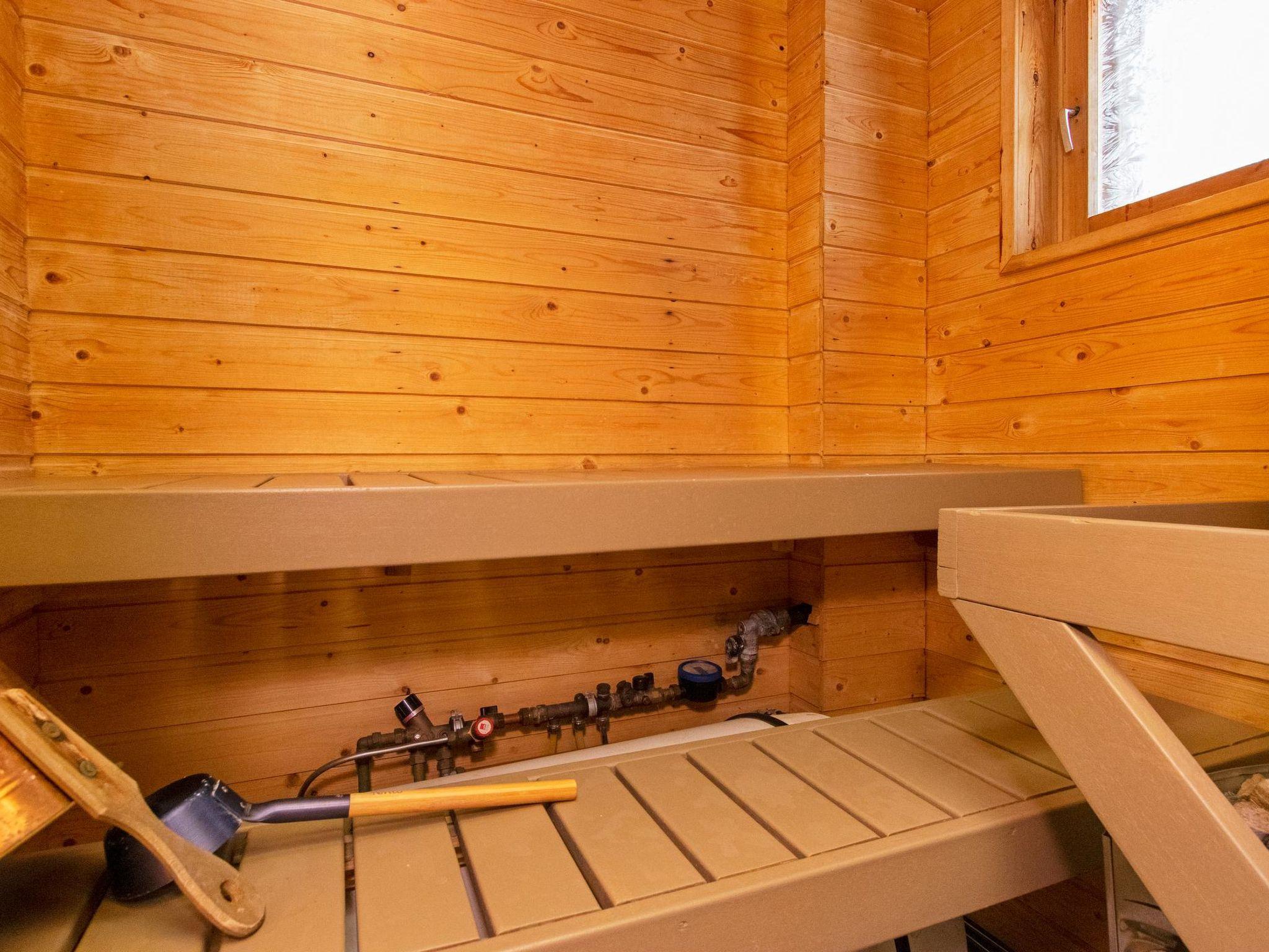 Foto 14 - Haus mit 1 Schlafzimmer in Hyrynsalmi mit sauna