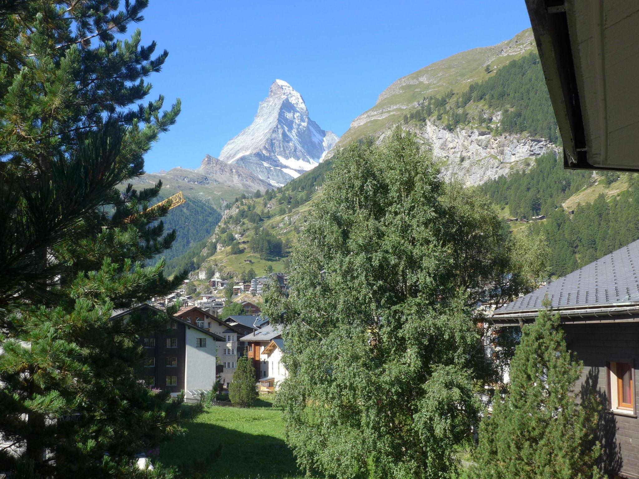 Foto 19 - Appartamento con 2 camere da letto a Zermatt con vista sulle montagne