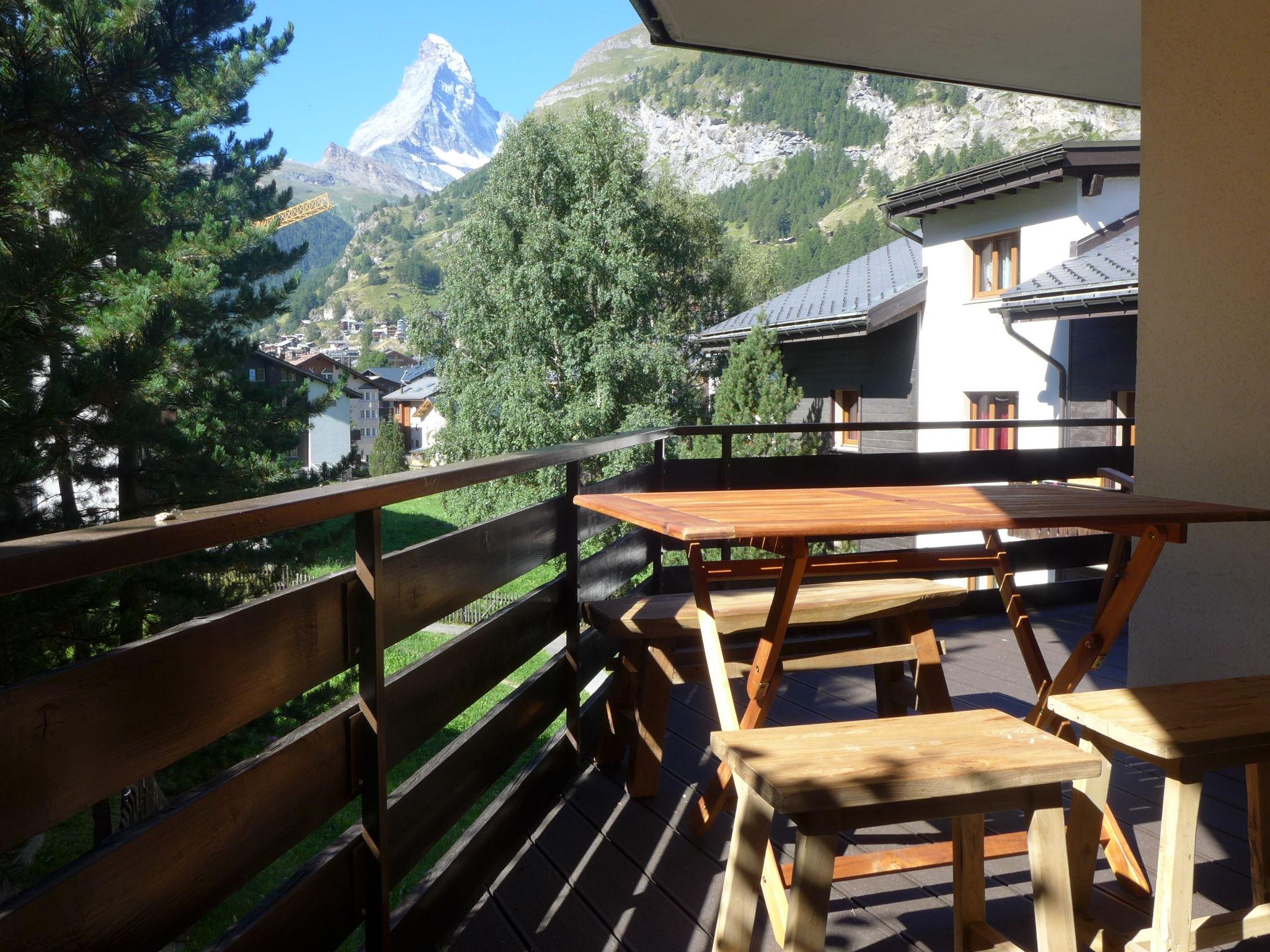 Foto 1 - Apartamento de 2 quartos em Zermatt com vista para a montanha