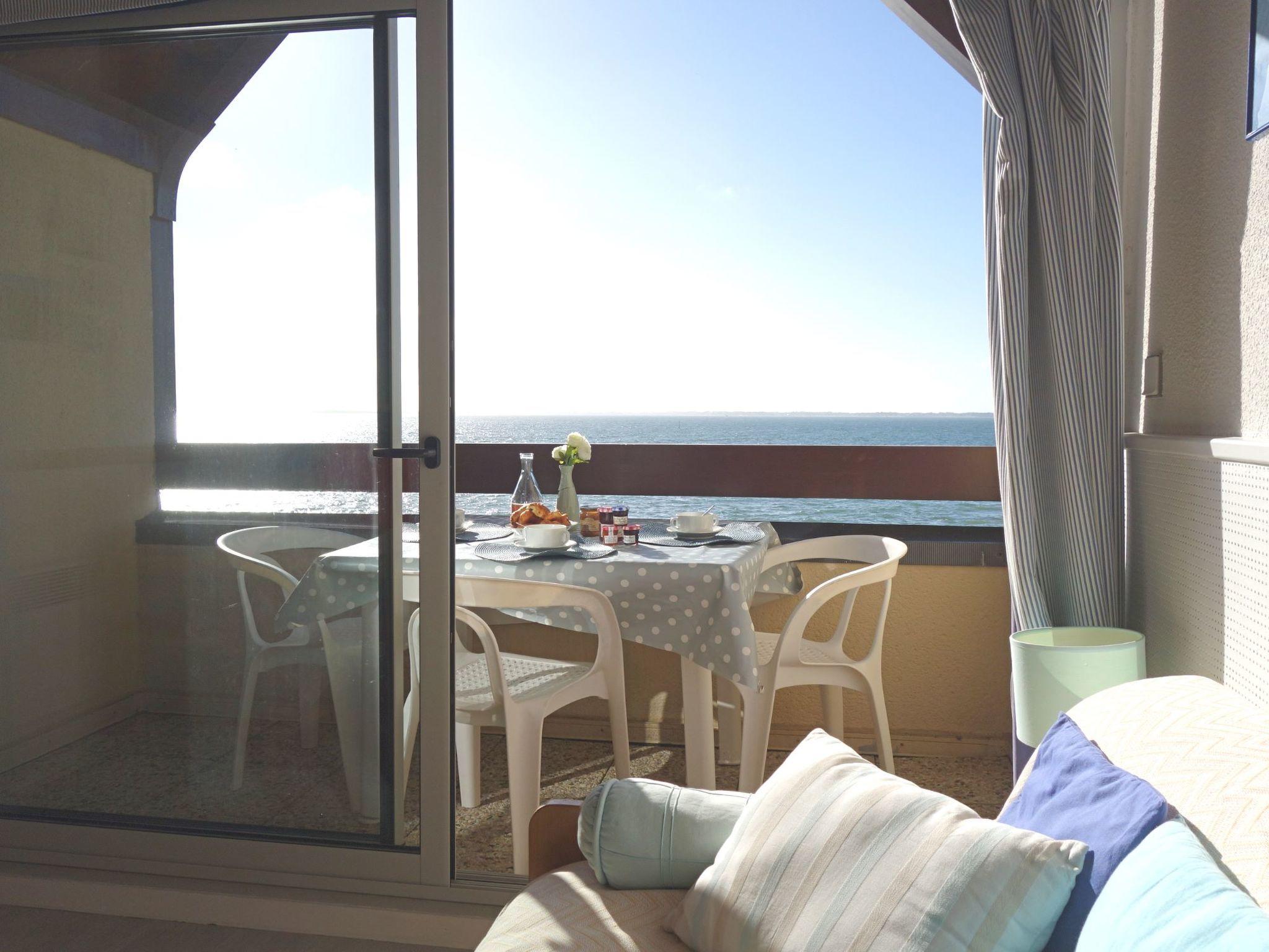 Foto 12 - Appartamento con 1 camera da letto a Carnac con terrazza e vista mare