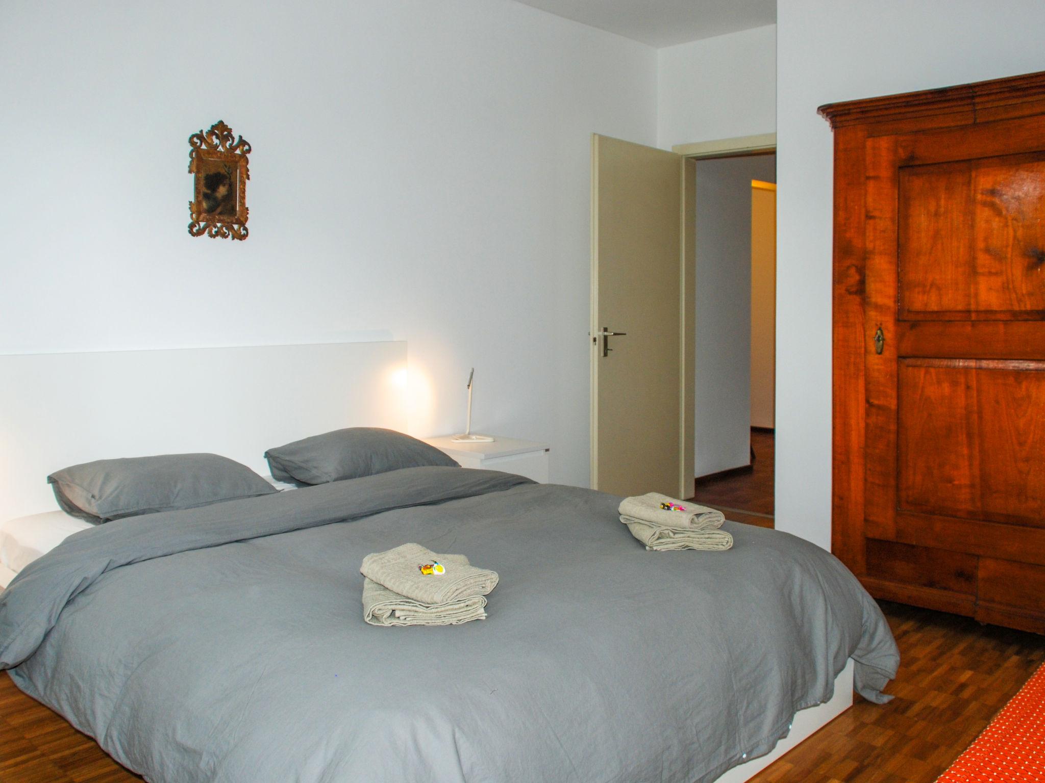 Foto 3 - Appartamento con 2 camere da letto a Lugano con piscina e vista sulle montagne