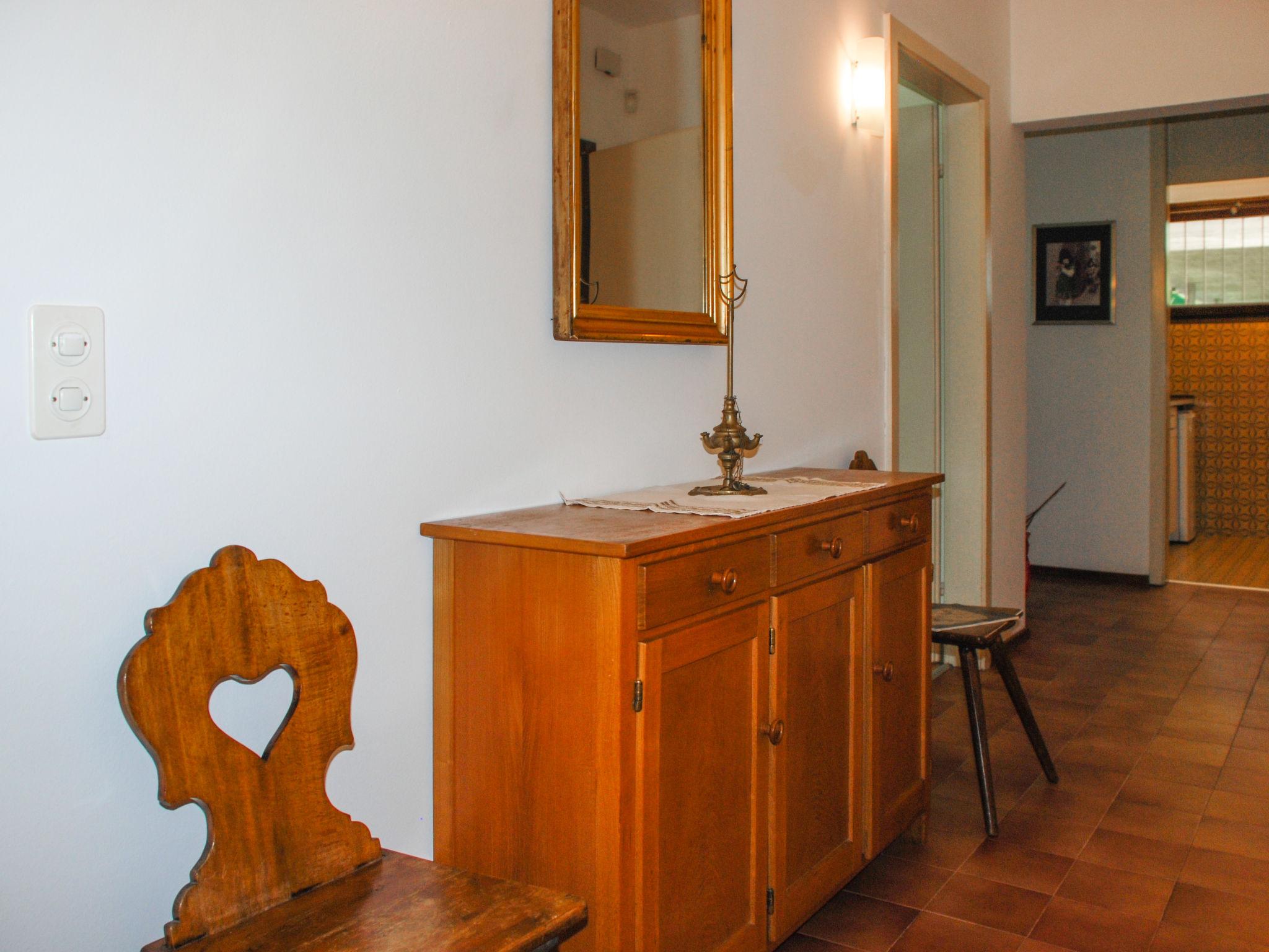 Photo 11 - 2 bedroom Apartment in Lugano with swimming pool and garden