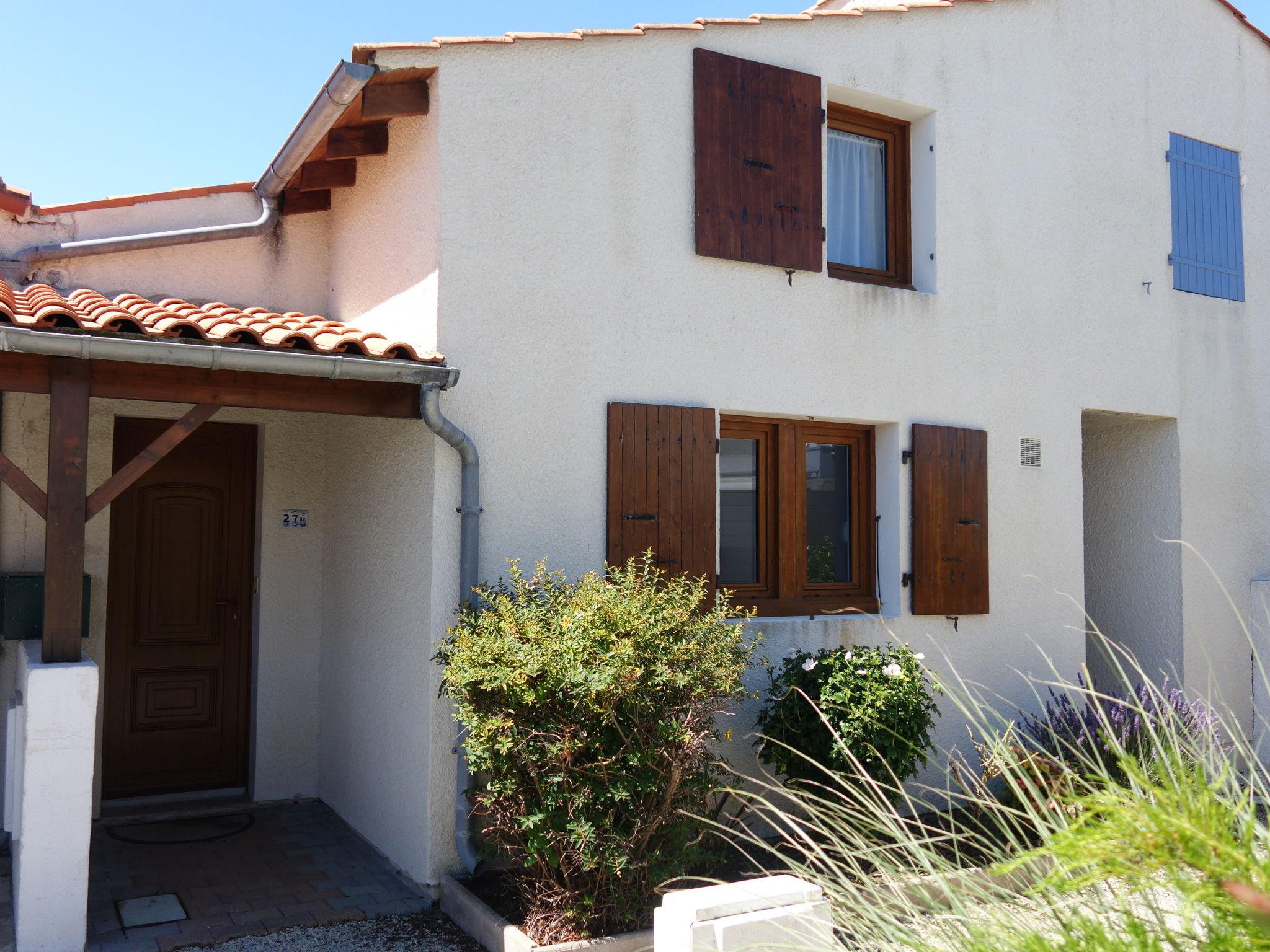 Foto 2 - Casa de 1 habitación en Saint-Palais-sur-Mer con piscina y jardín