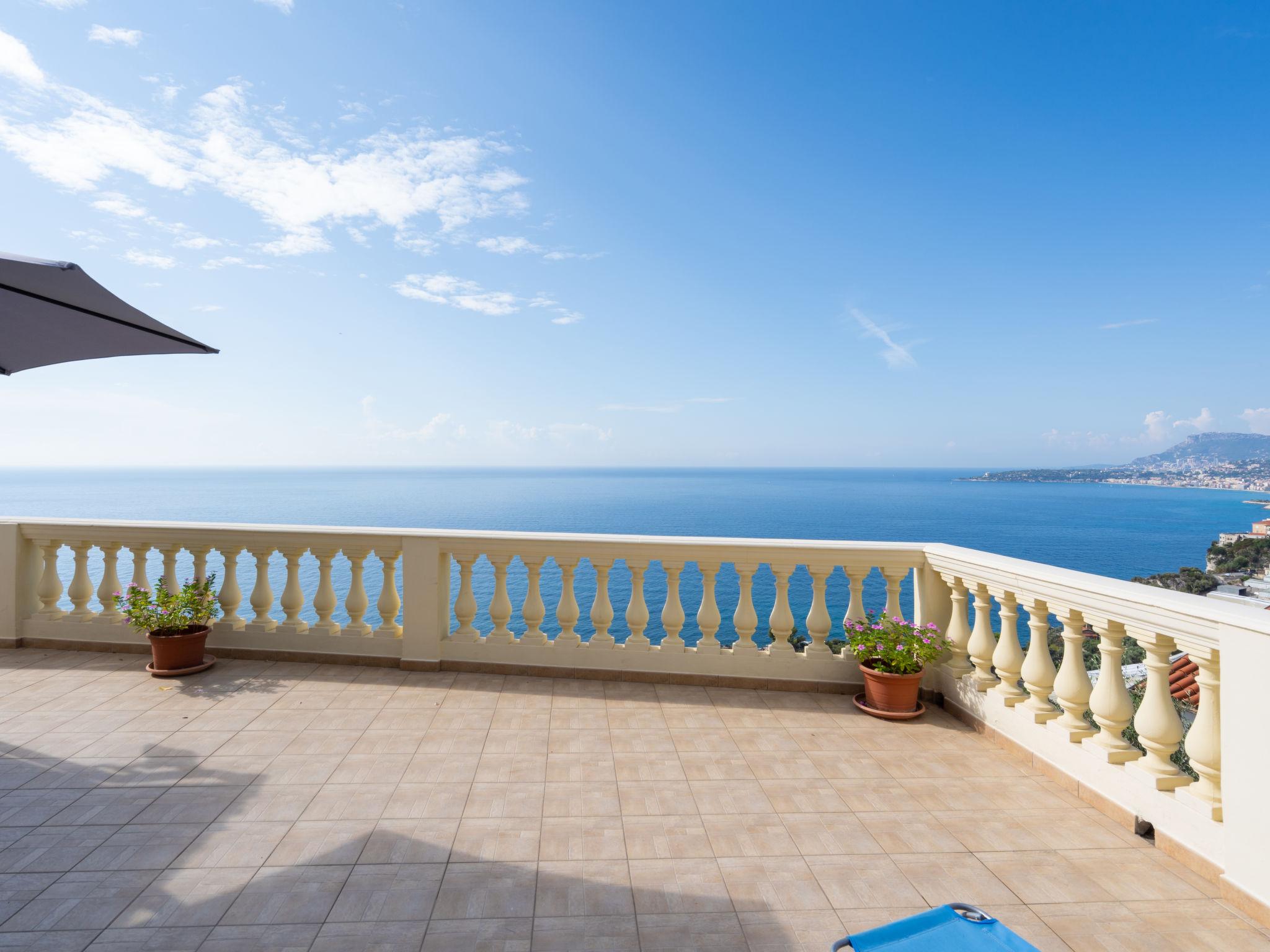 Foto 1 - Apartamento de 2 habitaciones en Ventimiglia con terraza y vistas al mar