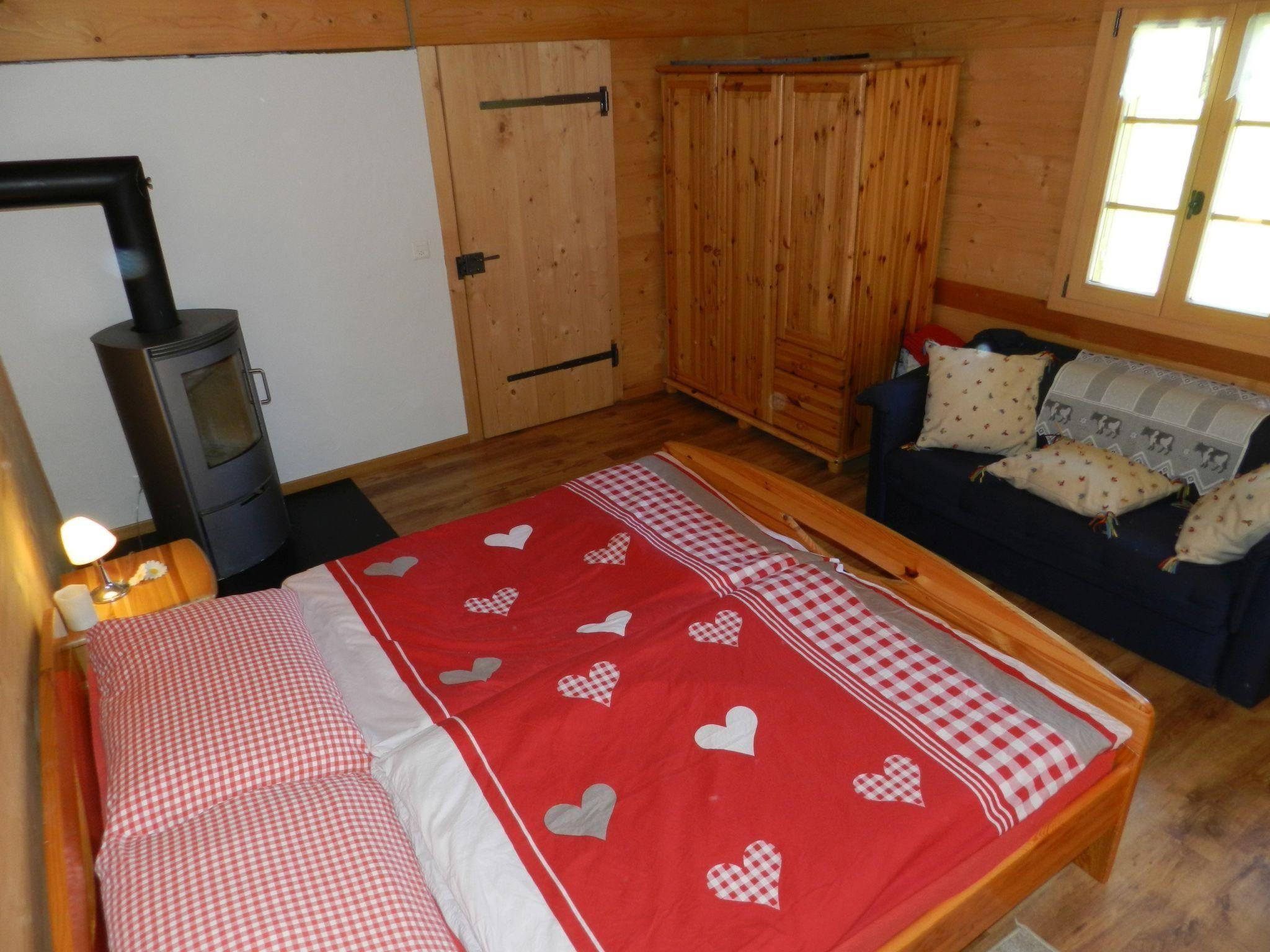Foto 17 - Appartamento con 2 camere da letto a Gsteig con vista sulle montagne