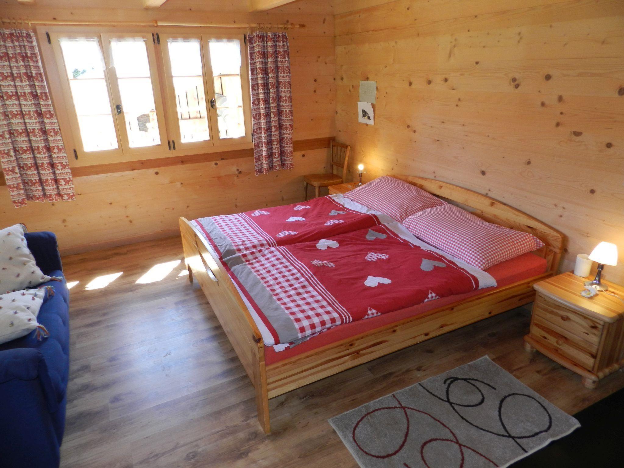 Foto 16 - Appartamento con 2 camere da letto a Gsteig con vista sulle montagne