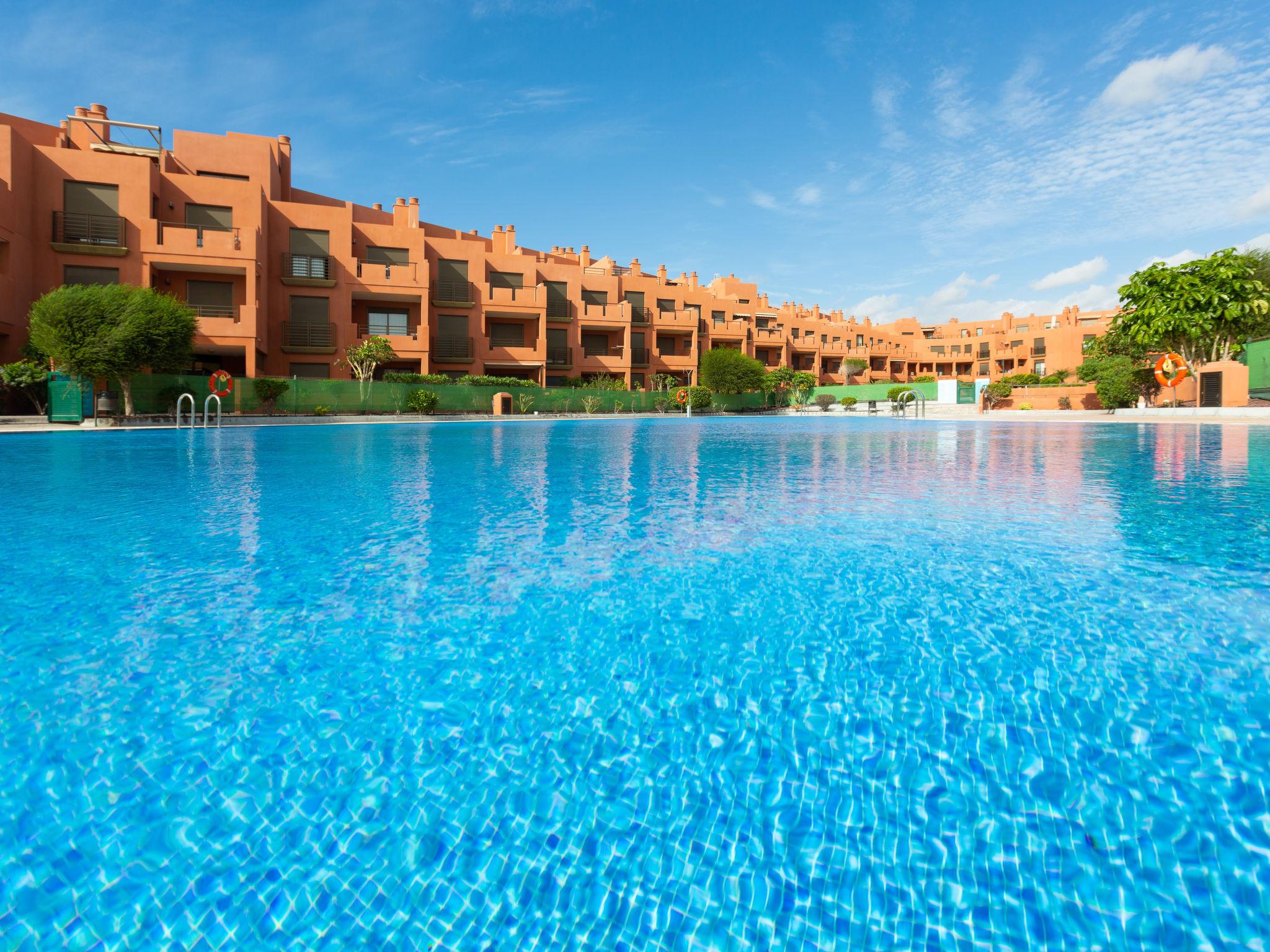 Foto 1 - Apartamento de 1 quarto em Granadilla de Abona com piscina e vistas do mar