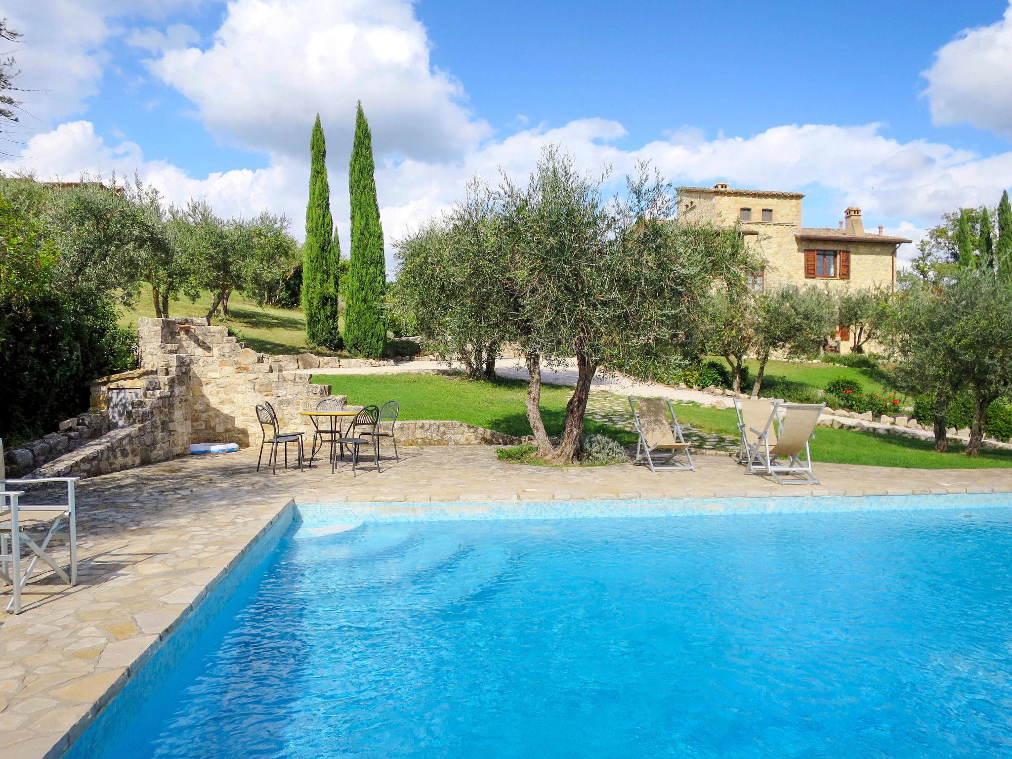 Foto 2 - Casa con 5 camere da letto a Collazzone con piscina privata e terrazza