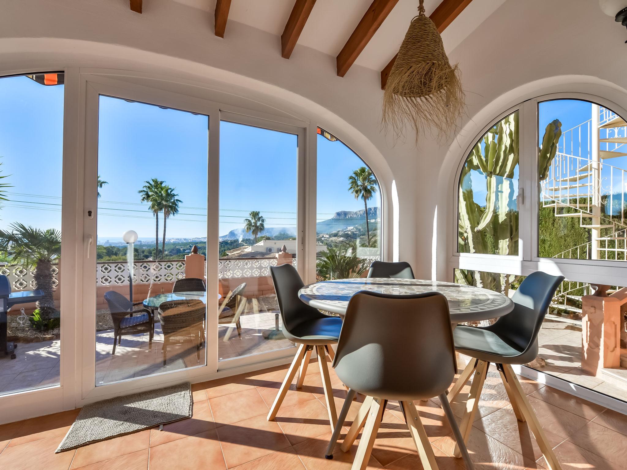 Photo 2 - Maison de 2 chambres à Calp avec piscine et vues à la mer