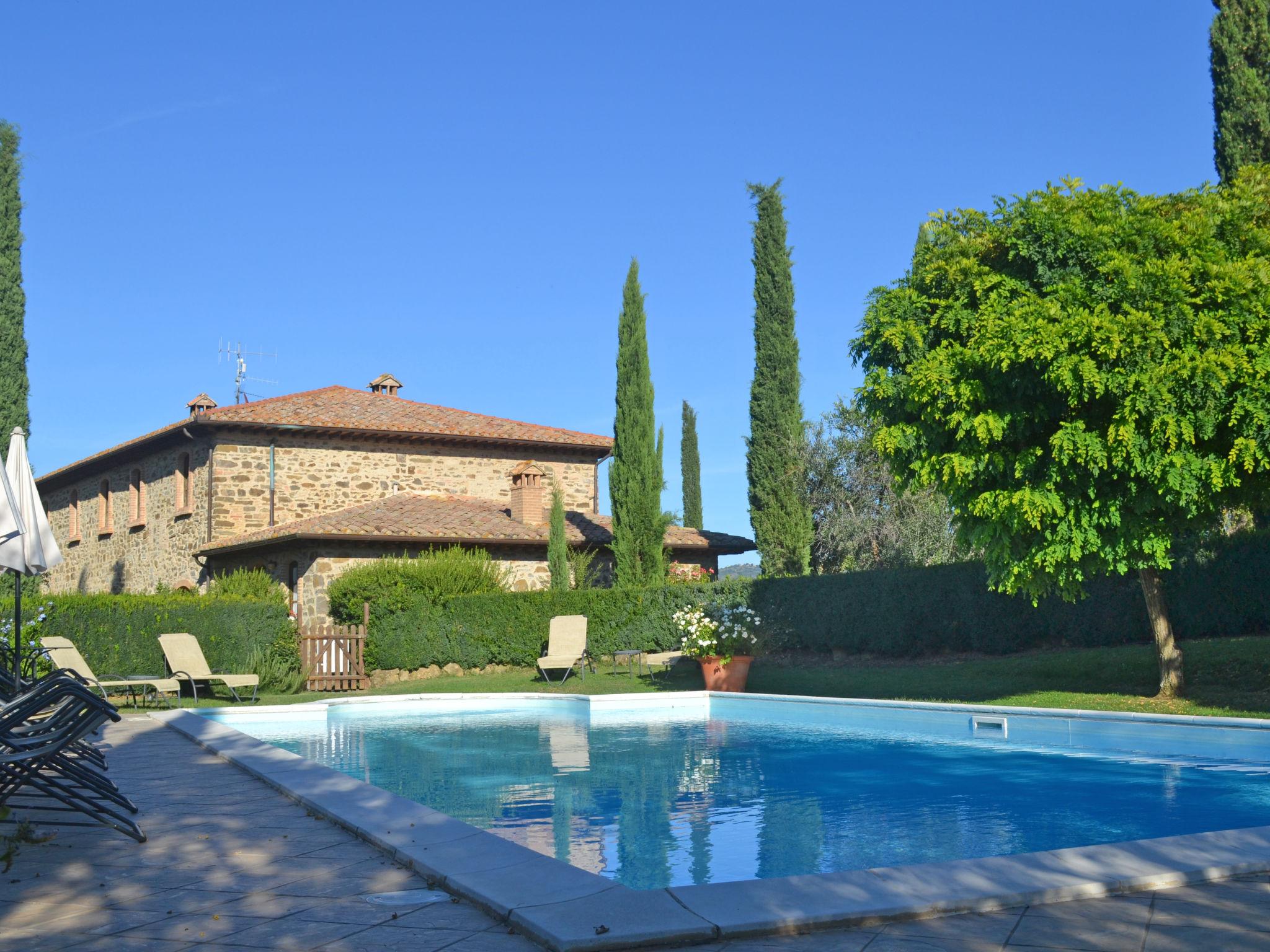 Foto 2 - Haus mit 7 Schlafzimmern in Castel del Piano mit privater pool und garten