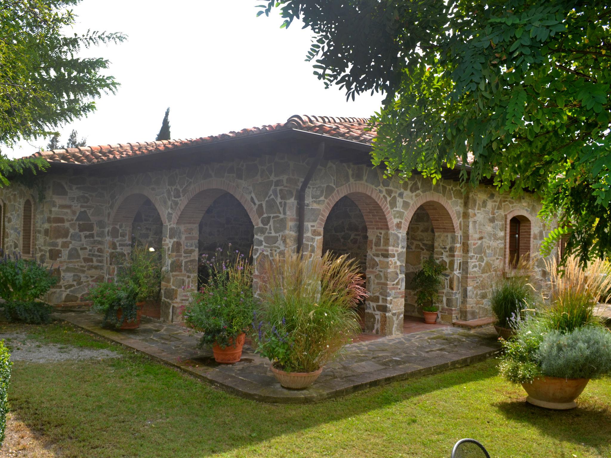 Foto 59 - Casa de 7 quartos em Castel del Piano com piscina privada e jardim