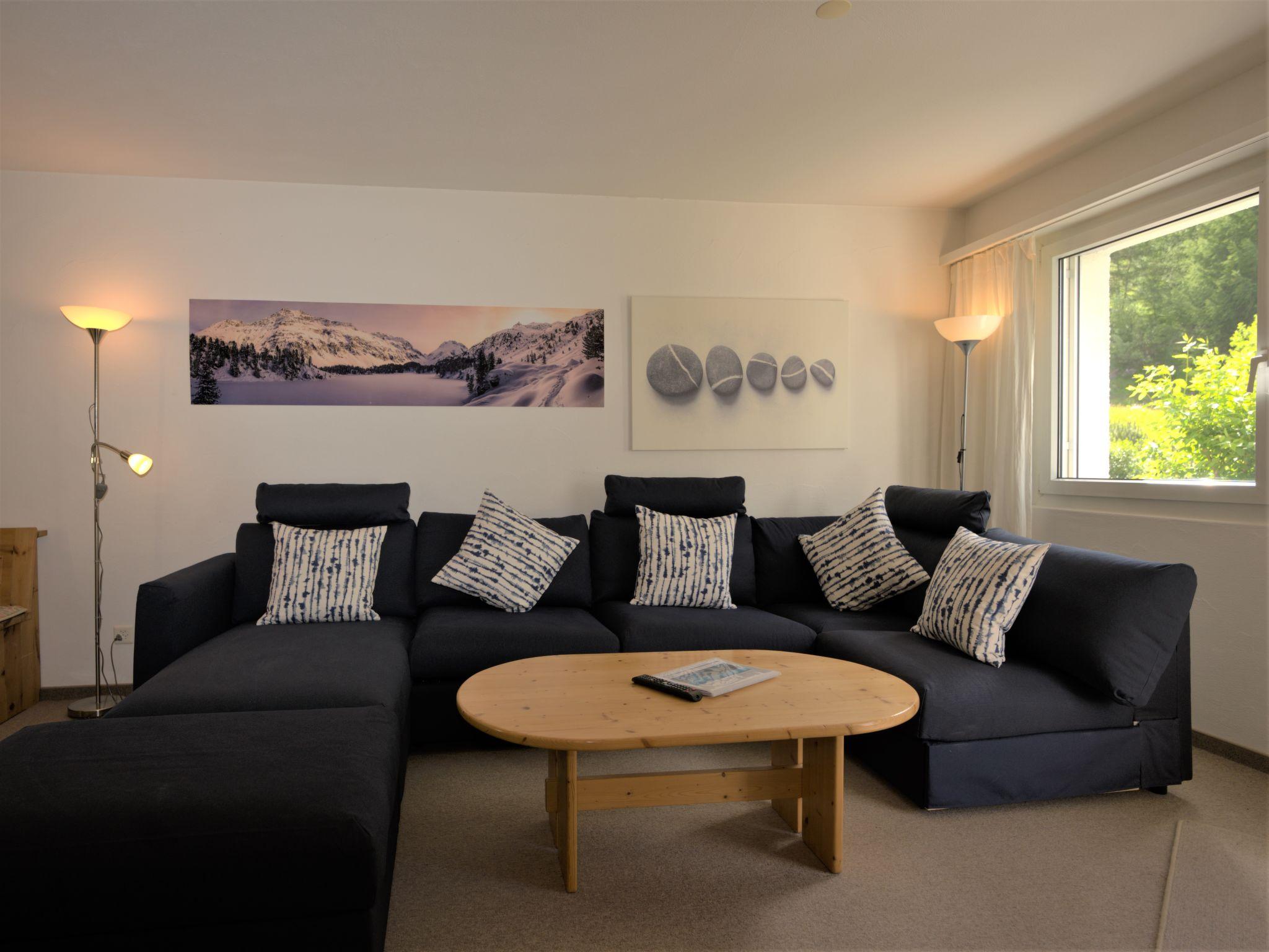 Foto 4 - Apartamento de 1 habitación en Sankt Moritz con jardín