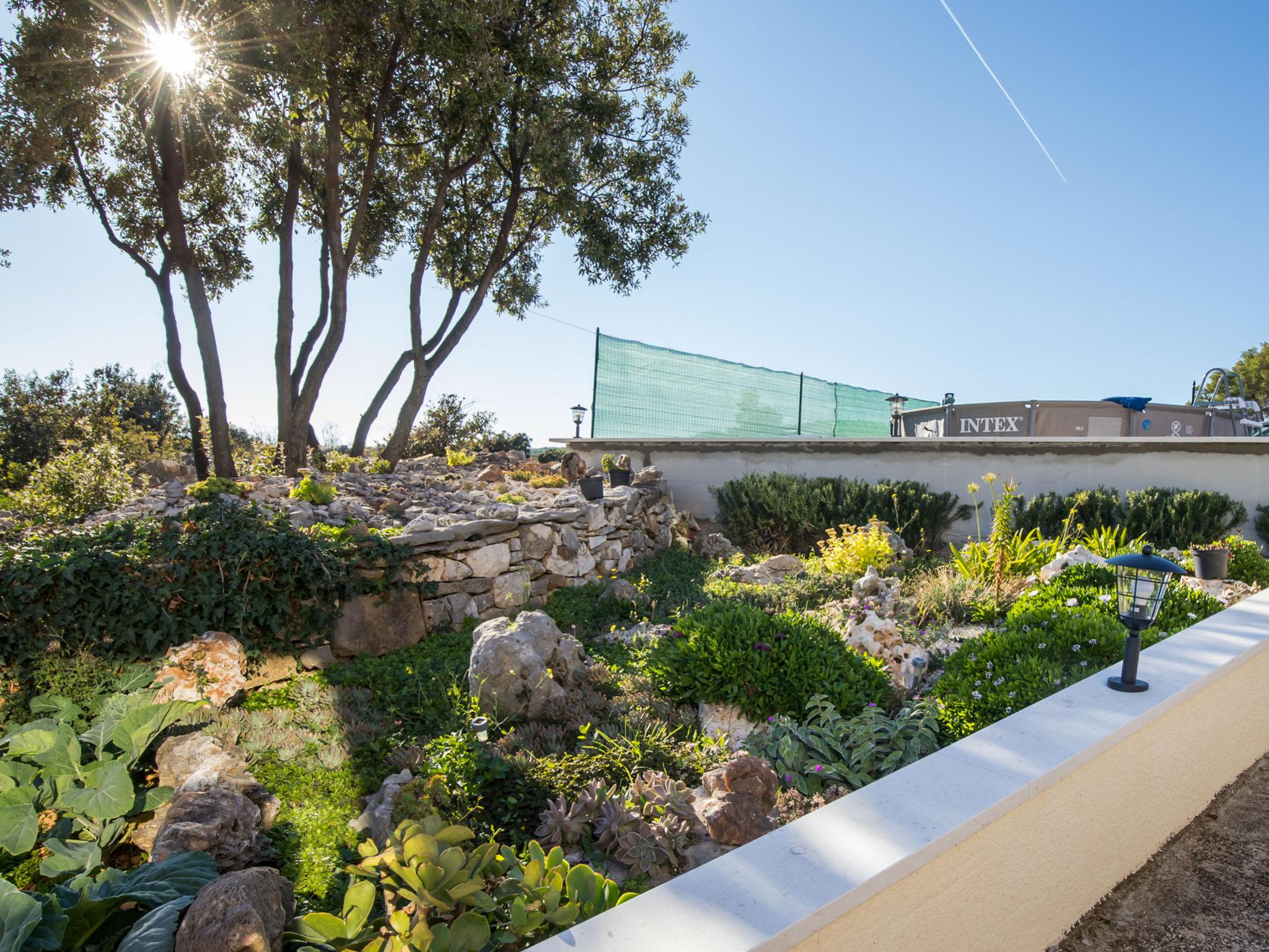 Photo 12 - Maison de 3 chambres à Selca avec piscine privée et terrasse