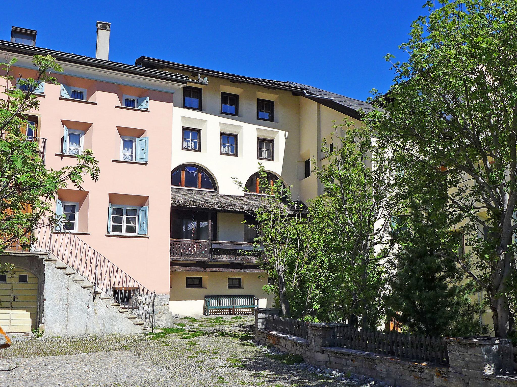 Photo 5 - Appartement de 1 chambre à Celerina/Schlarigna avec vues sur la montagne