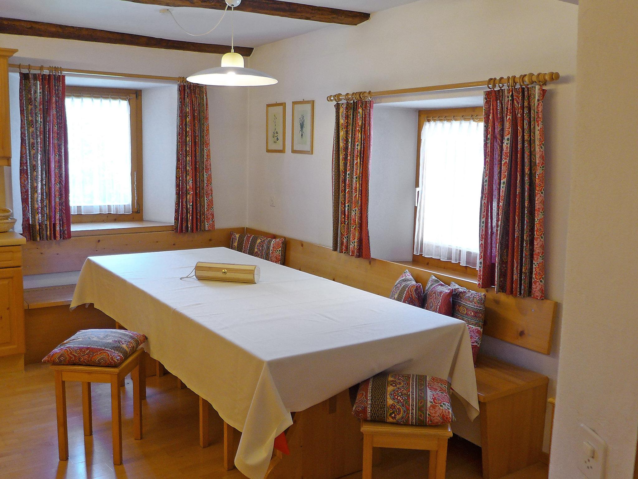 Foto 6 - Apartamento de 1 habitación en Celerina/Schlarigna con vistas a la montaña