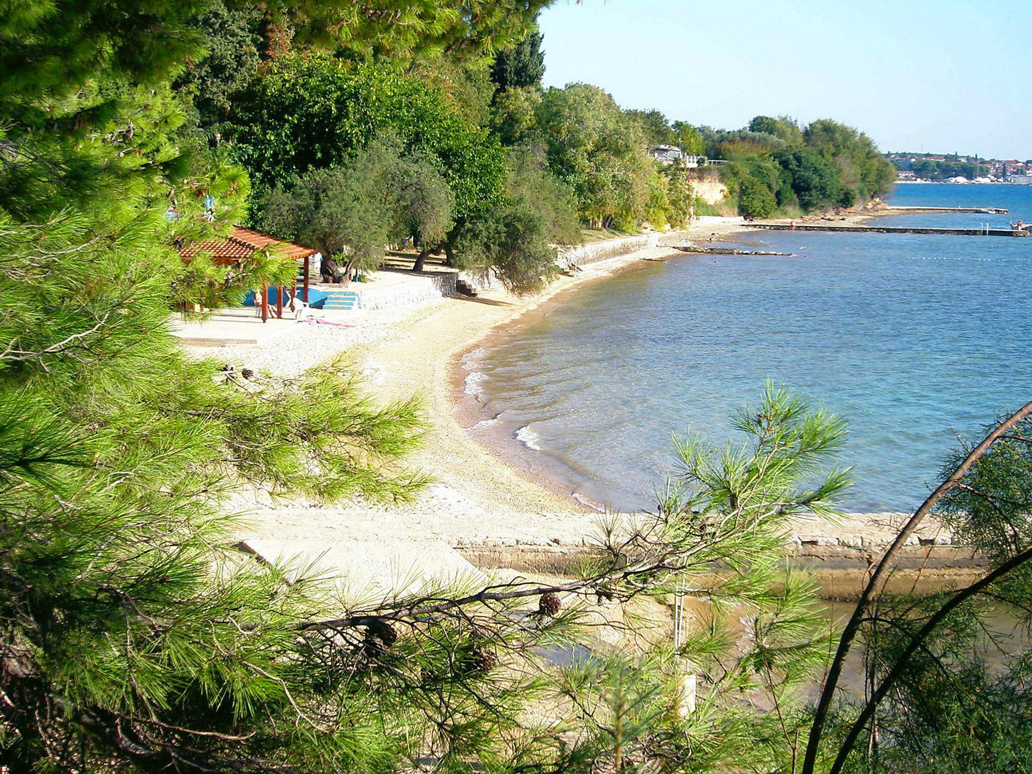 Foto 20 - Haus mit 2 Schlafzimmern in Sveti Filip i Jakov mit terrasse und blick aufs meer