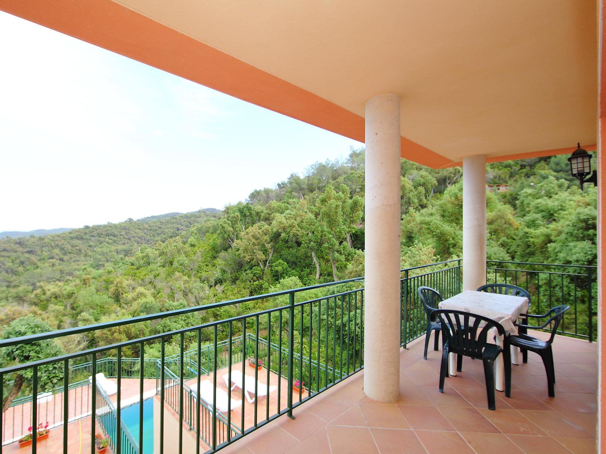 Foto 15 - Haus mit 4 Schlafzimmern in Lloret de Mar mit privater pool und blick aufs meer