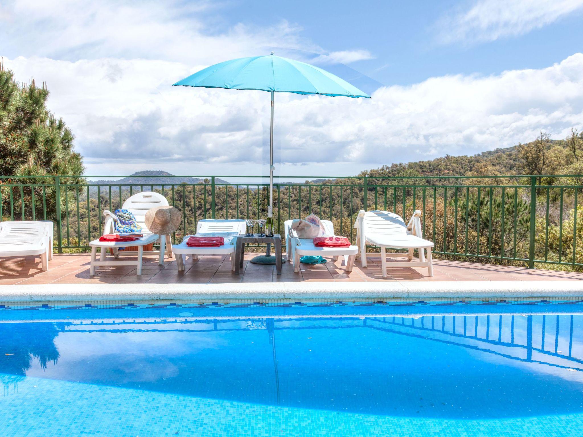 Photo 19 - Maison de 4 chambres à Lloret de Mar avec piscine privée et jardin