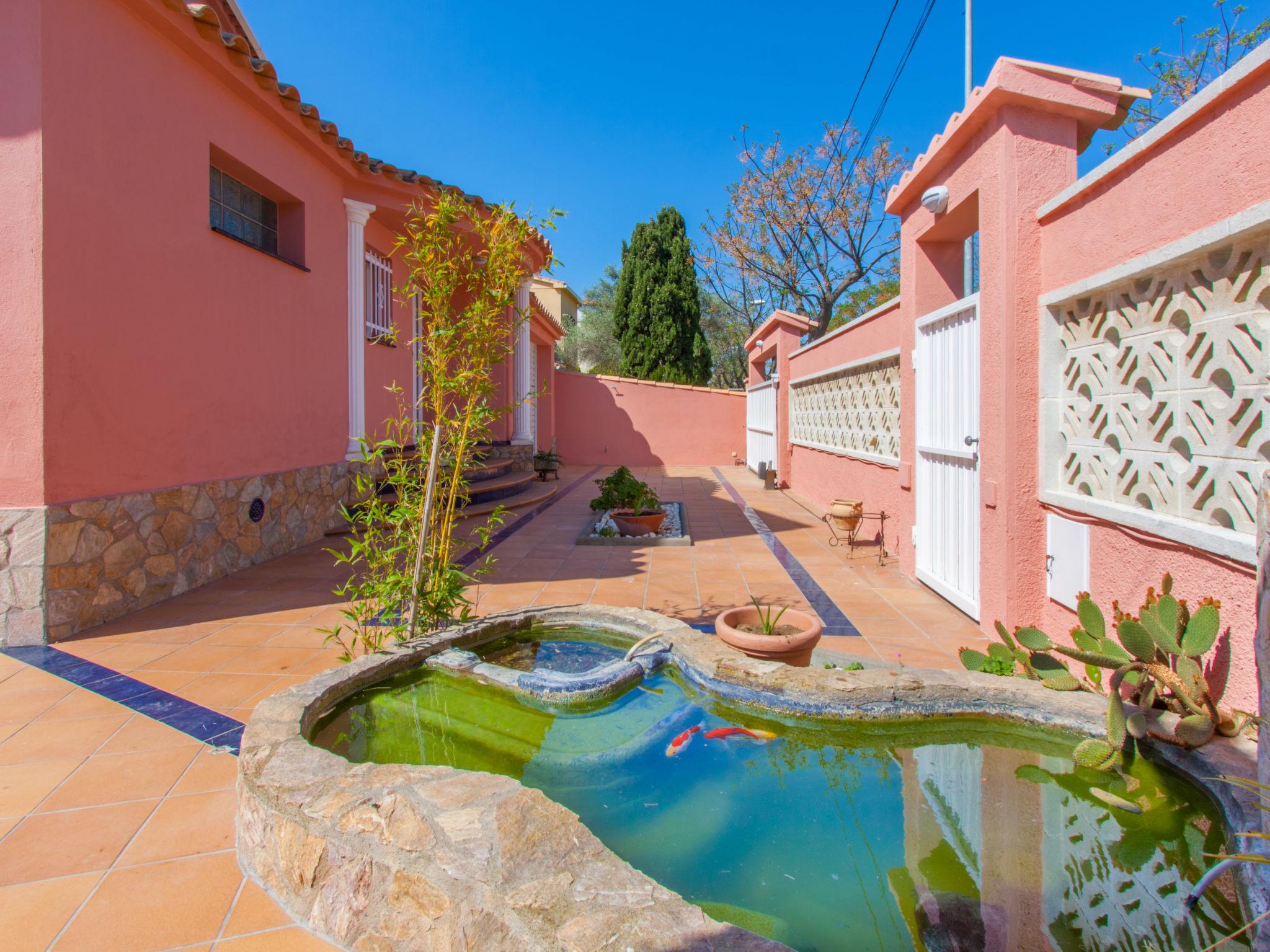 Foto 24 - Casa con 4 camere da letto a Castelló d'Empúries con piscina privata e vista mare