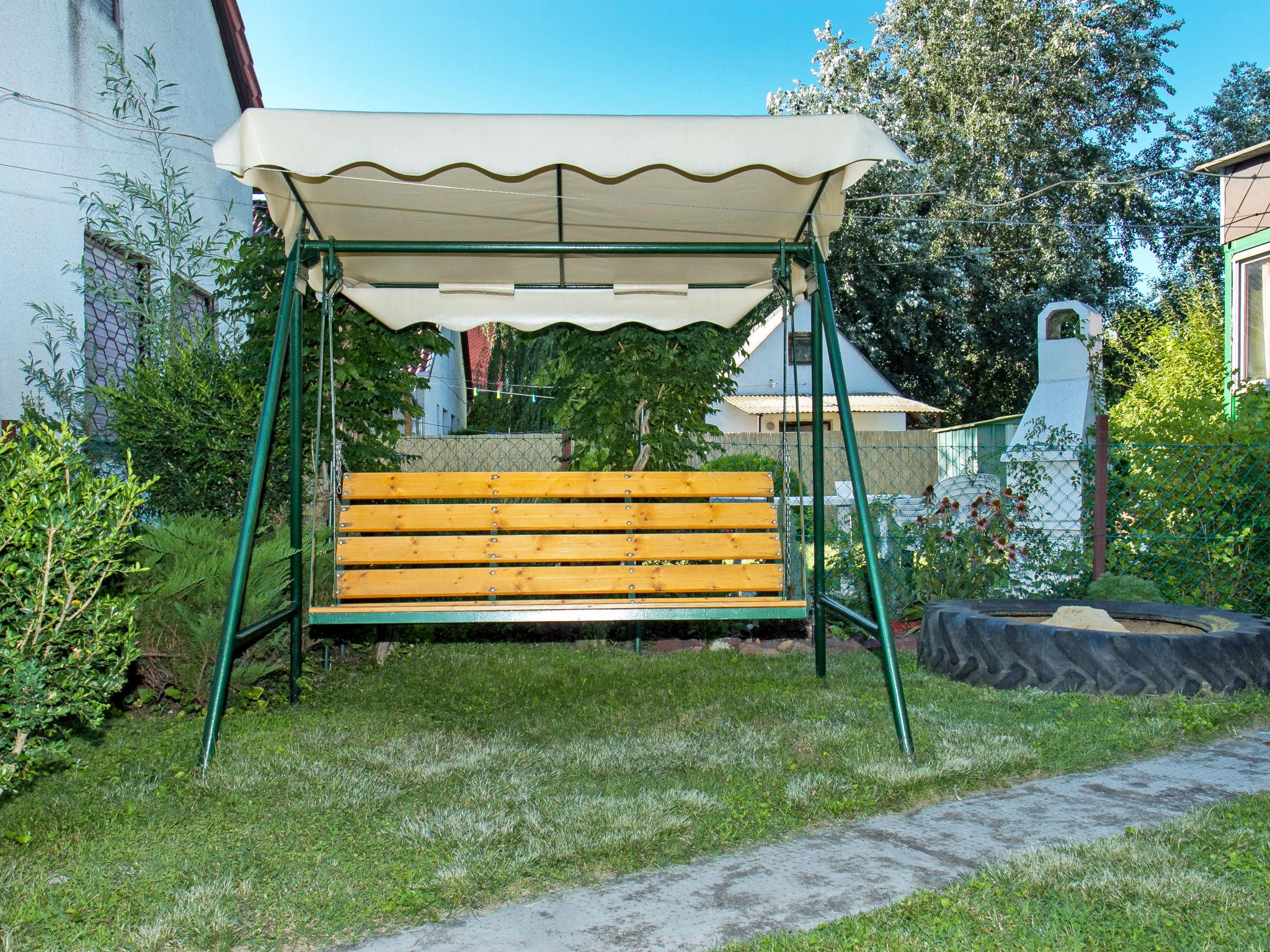 Photo 14 - Maison de 3 chambres à Balatonfenyves avec jardin et terrasse