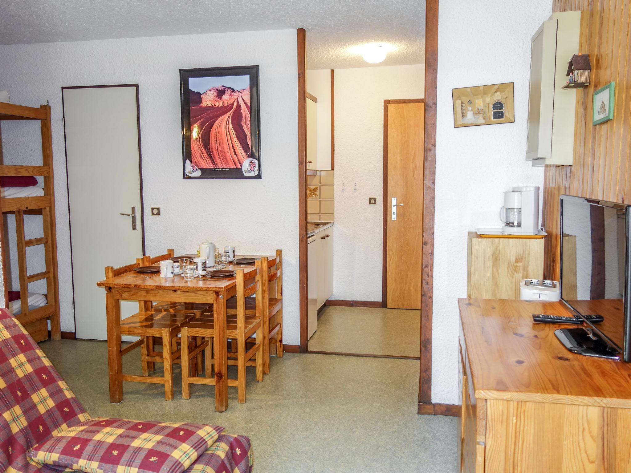 Foto 3 - Apartamento de 2 habitaciones en Saint-Gervais-les-Bains con vistas a la montaña