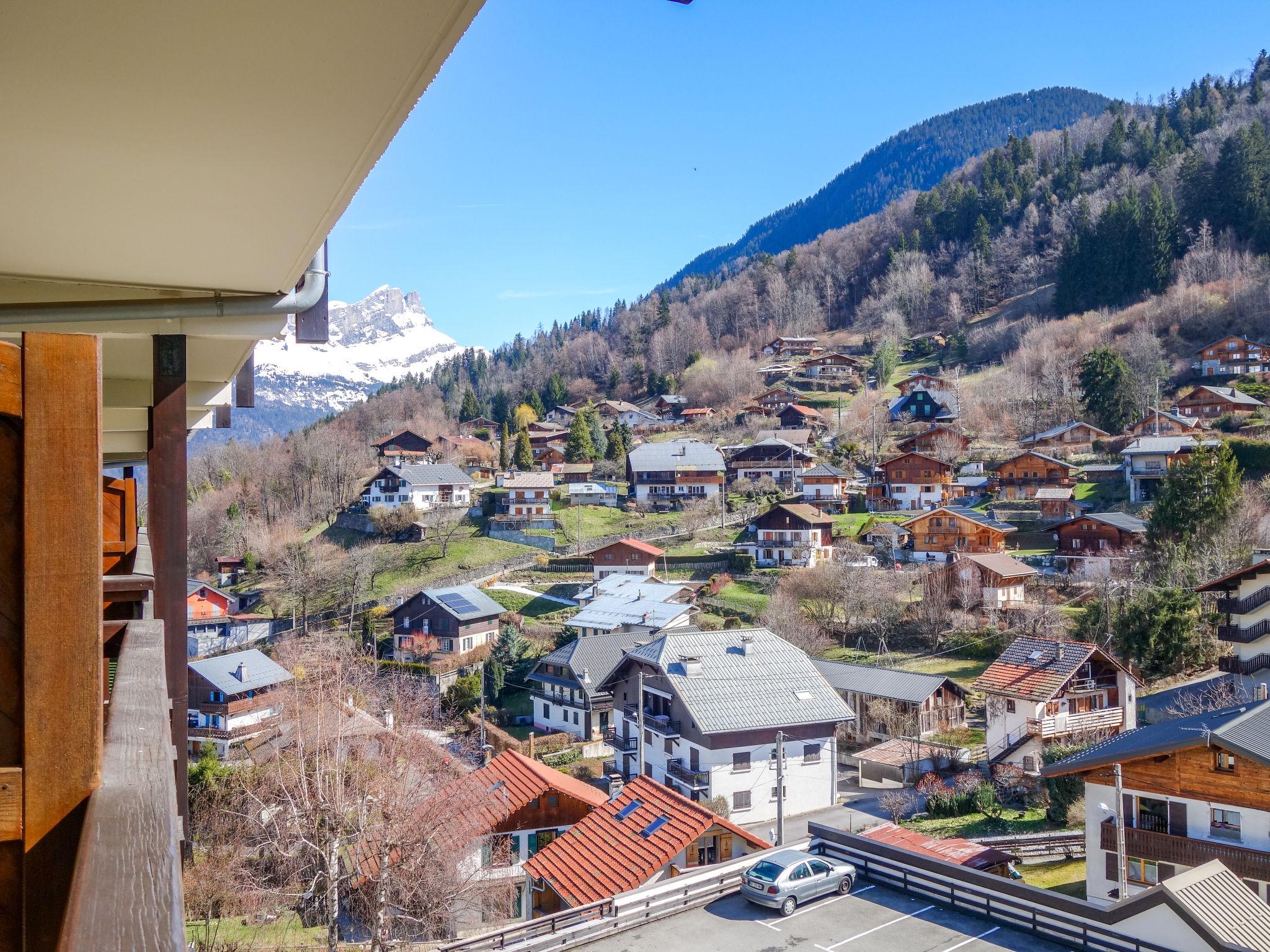 Foto 1 - Apartamento de 2 habitaciones en Saint-Gervais-les-Bains con vistas a la montaña