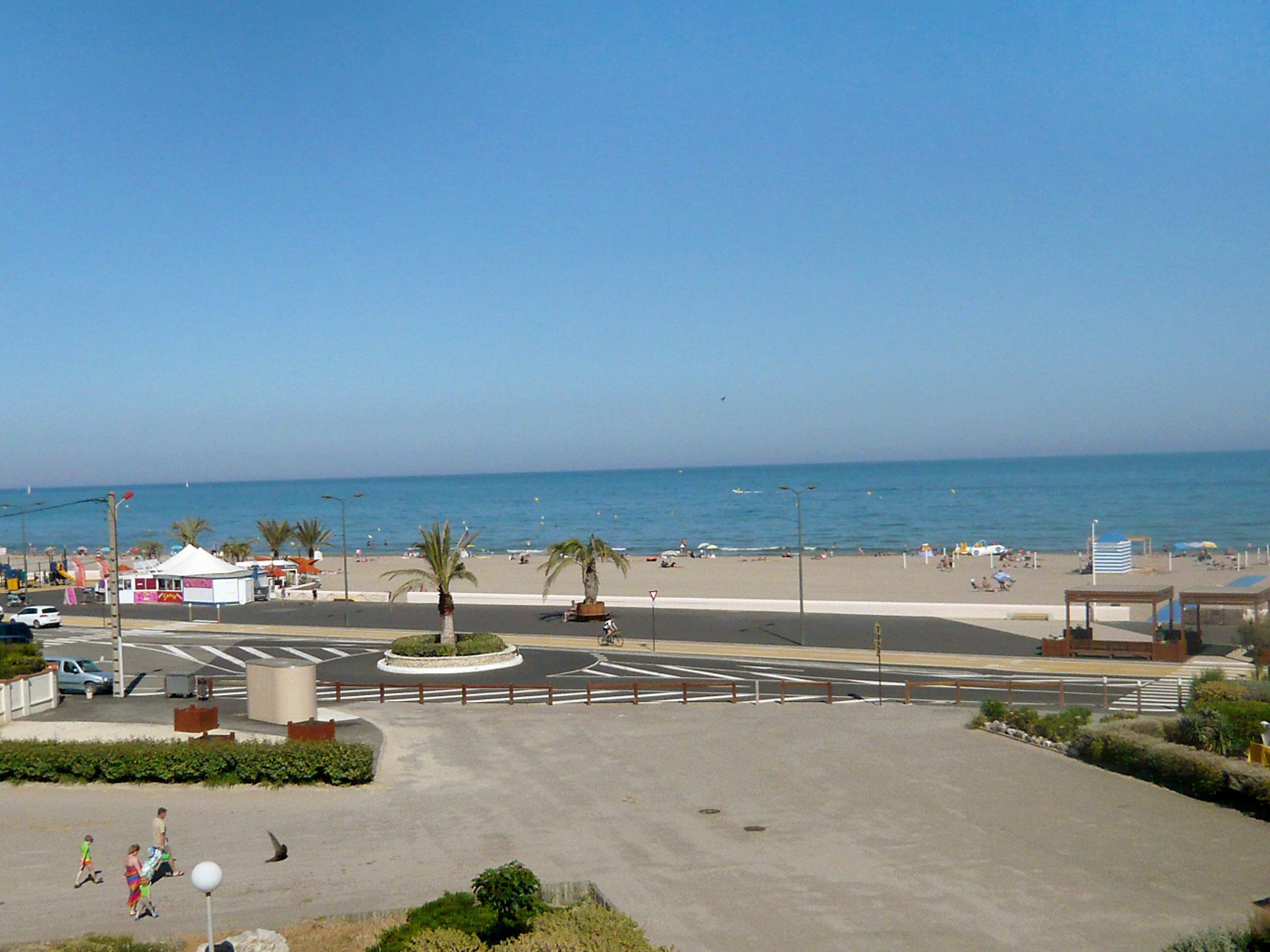 Foto 11 - Apartamento de 1 habitación en Narbonne con vistas al mar