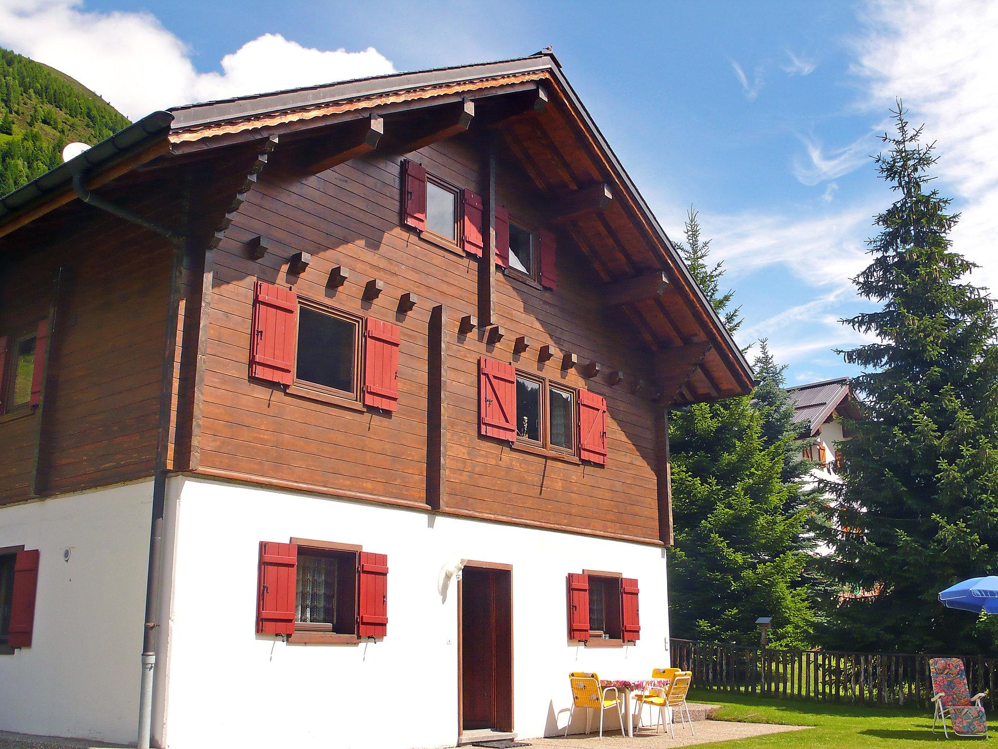 Photo 1 - Appartement de 2 chambres à Bedretto avec jardin et vues sur la montagne