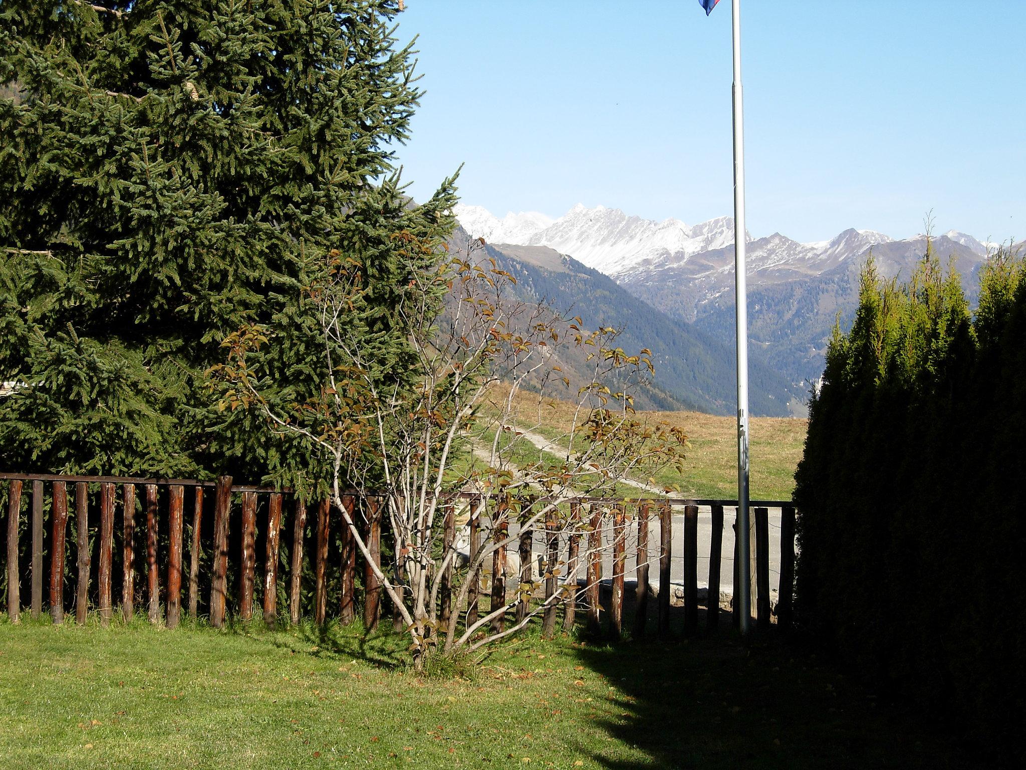 Photo 11 - Appartement de 2 chambres à Bedretto avec jardin et vues sur la montagne