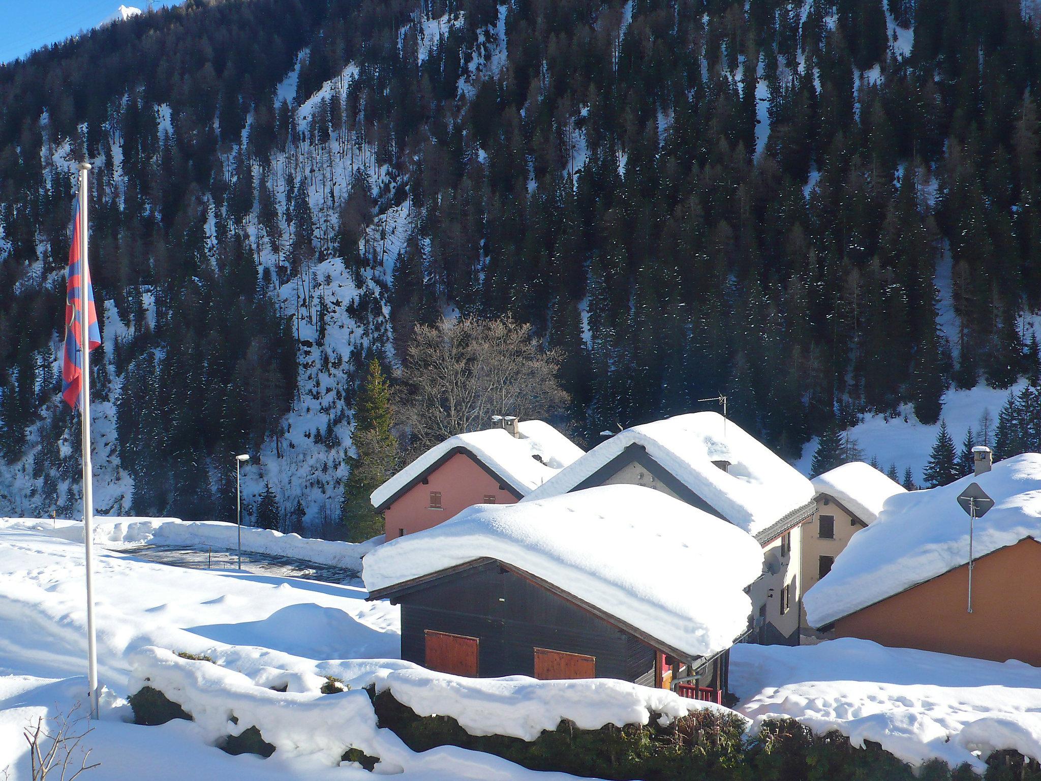 Photo 14 - Appartement de 2 chambres à Bedretto avec jardin et vues sur la montagne