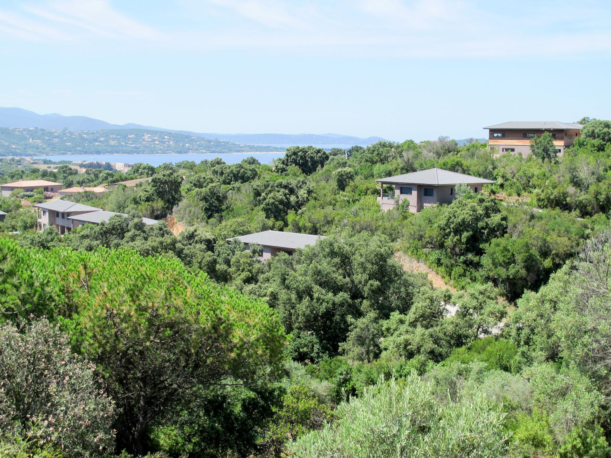 Foto 19 - Casa de 4 habitaciones en Grosseto-Prugna con piscina privada y vistas al mar