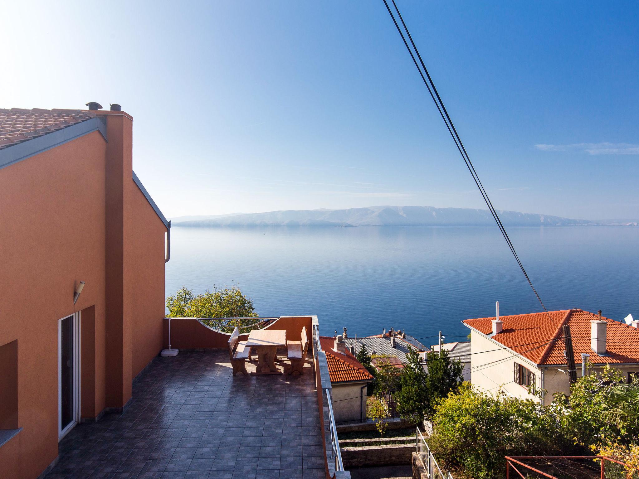 Foto 3 - Apartamento de 1 quarto em Senj com vistas do mar