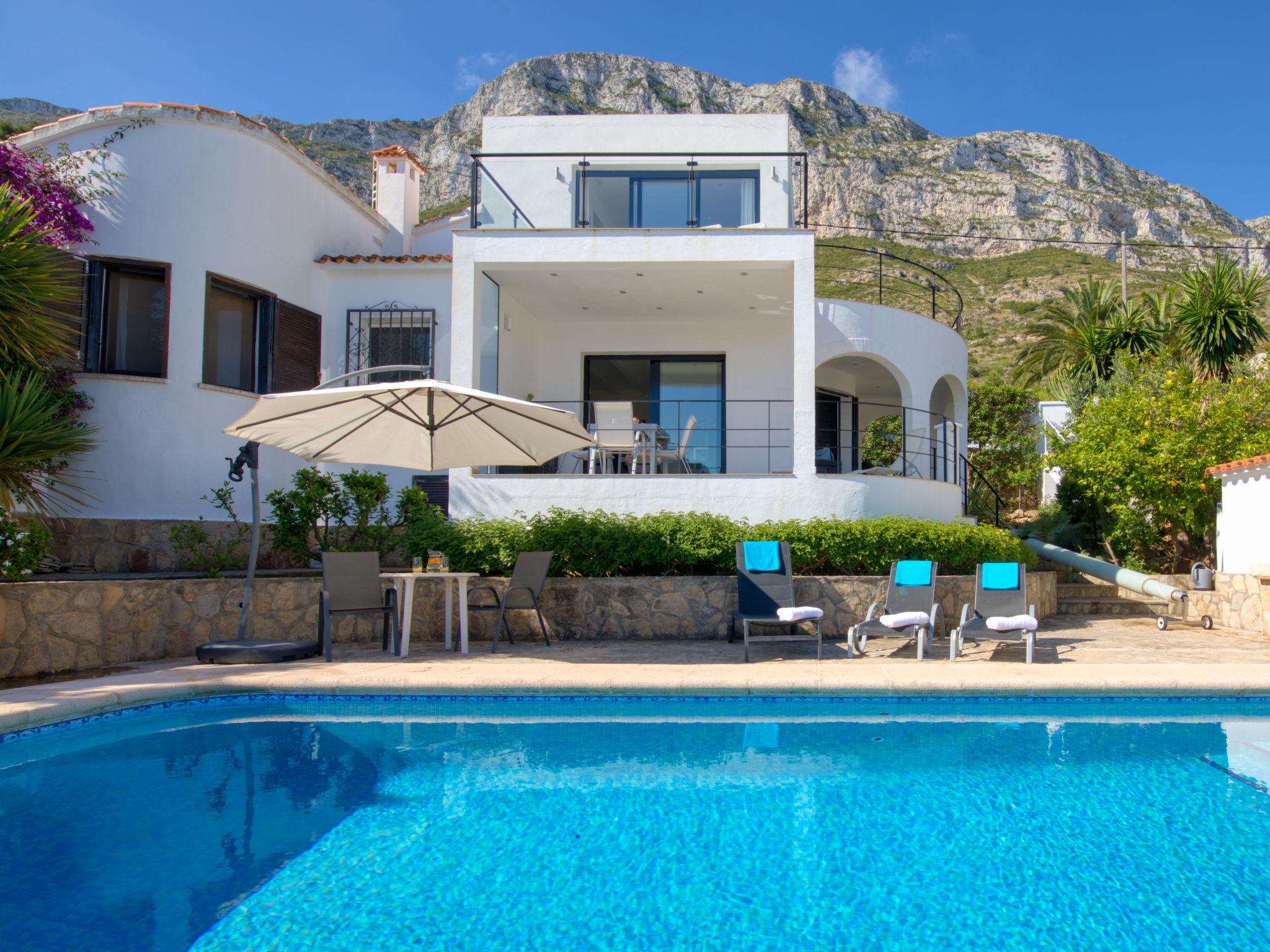 Foto 19 - Casa de 3 habitaciones en Dénia con piscina privada y vistas al mar